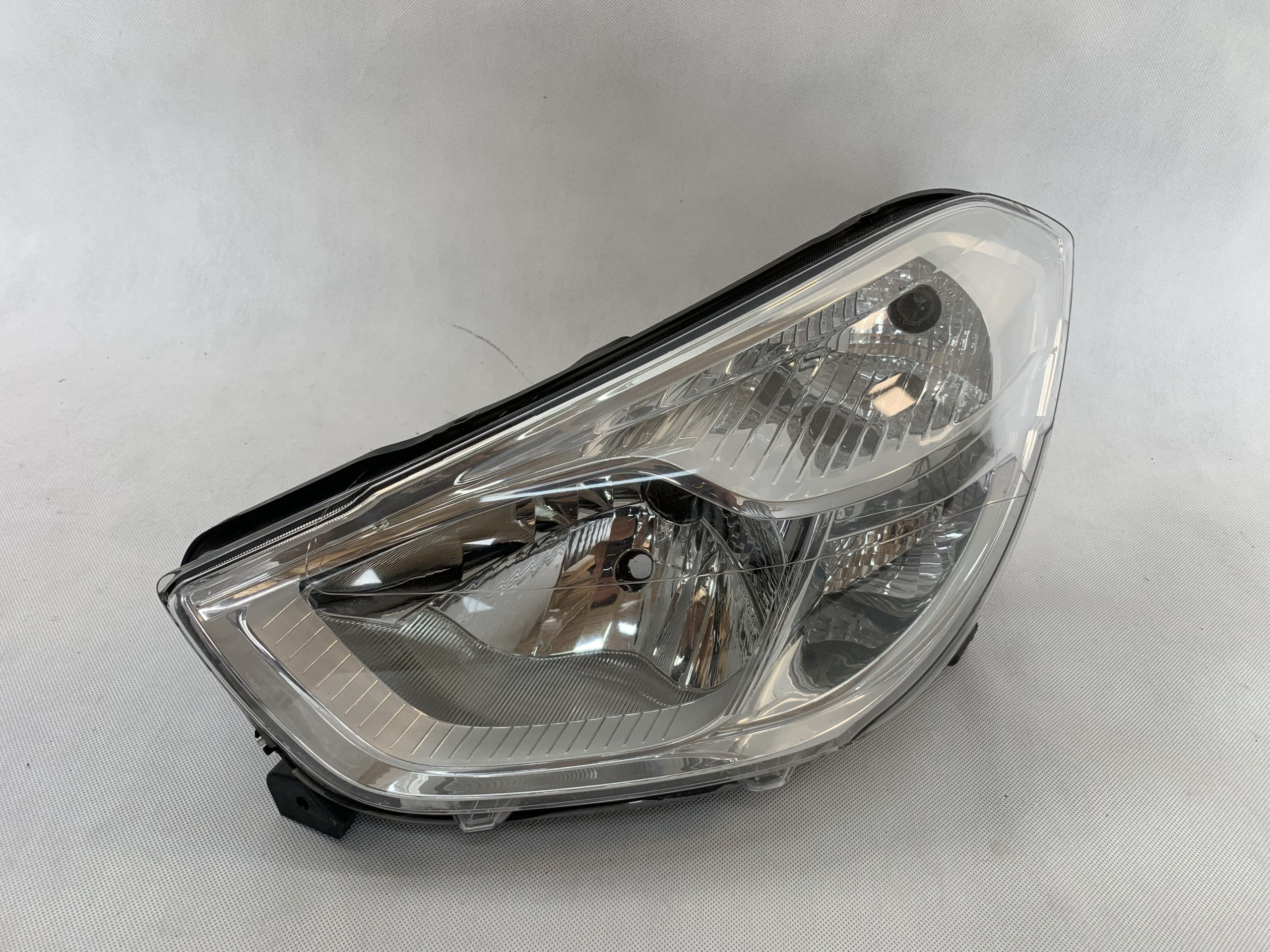 light front left reflektor Dacia Dokker 12-20r 260607950R 05.26