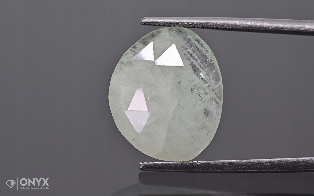 Akvamarín fasetovaná nepravidelná rozeta 16,5x14 m