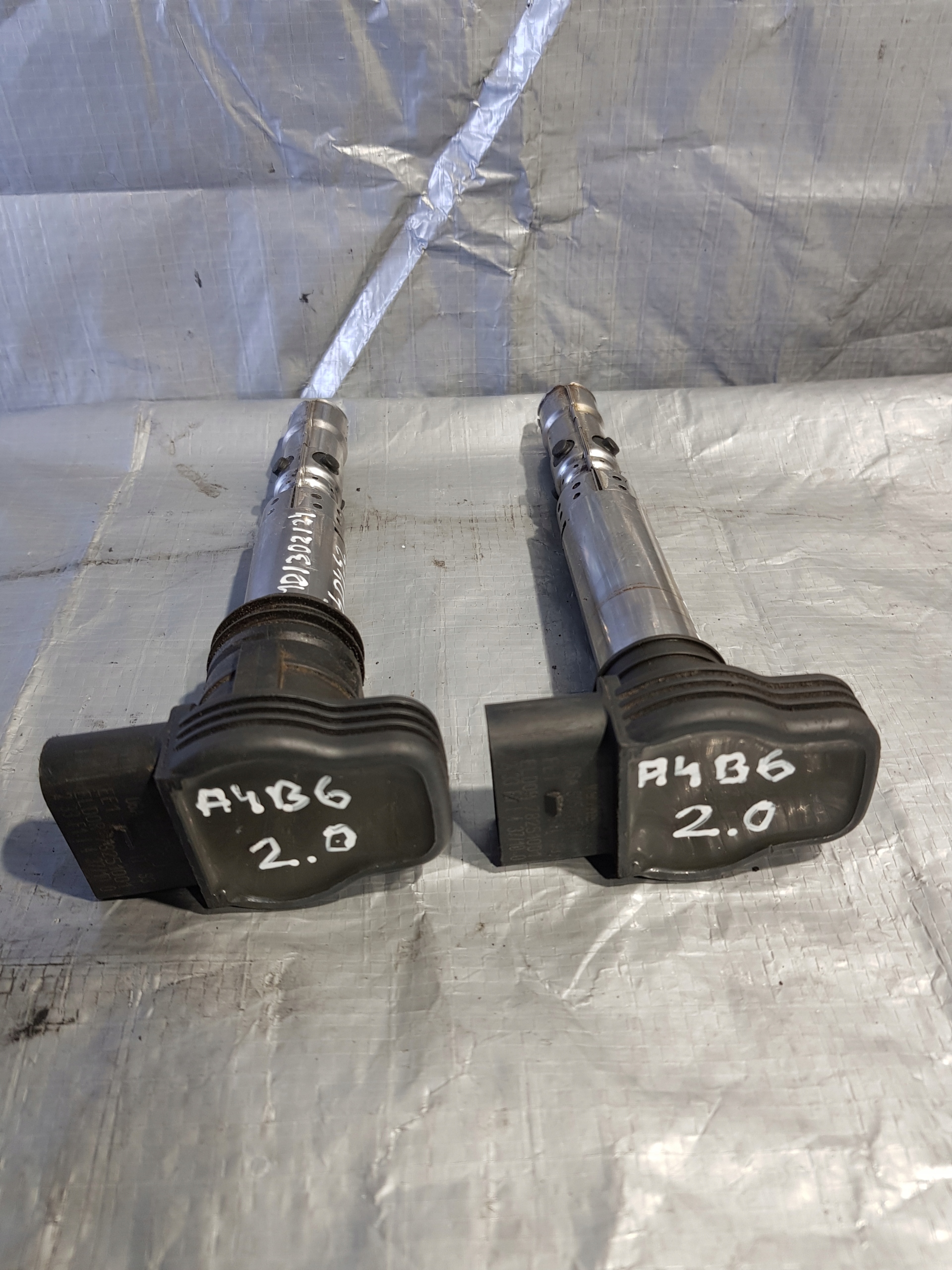 AUDI A4B6 2.0 coil ignition black 06A905115D