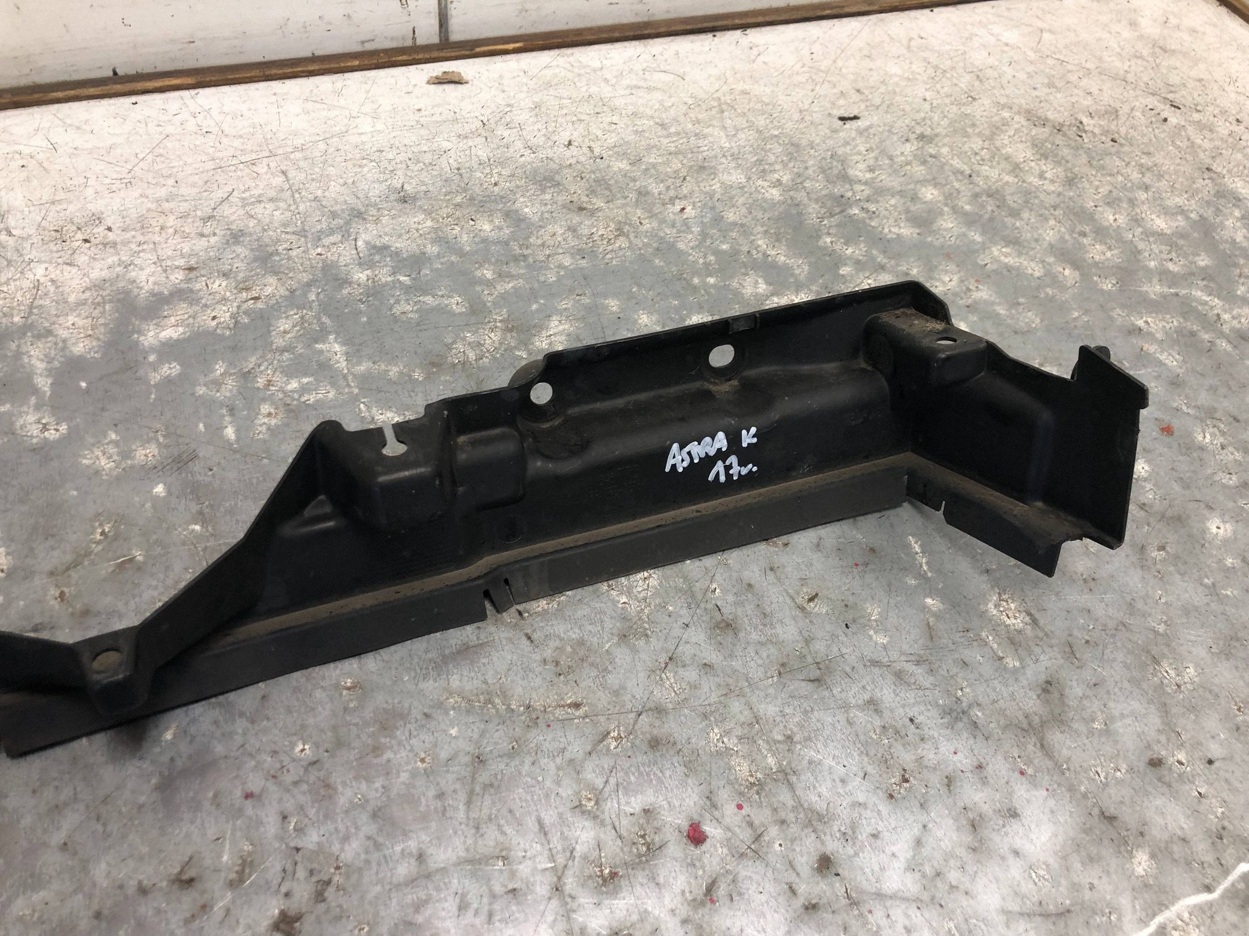 přívod vzduchovod OPEL ASTRA K KOMBI 13487731