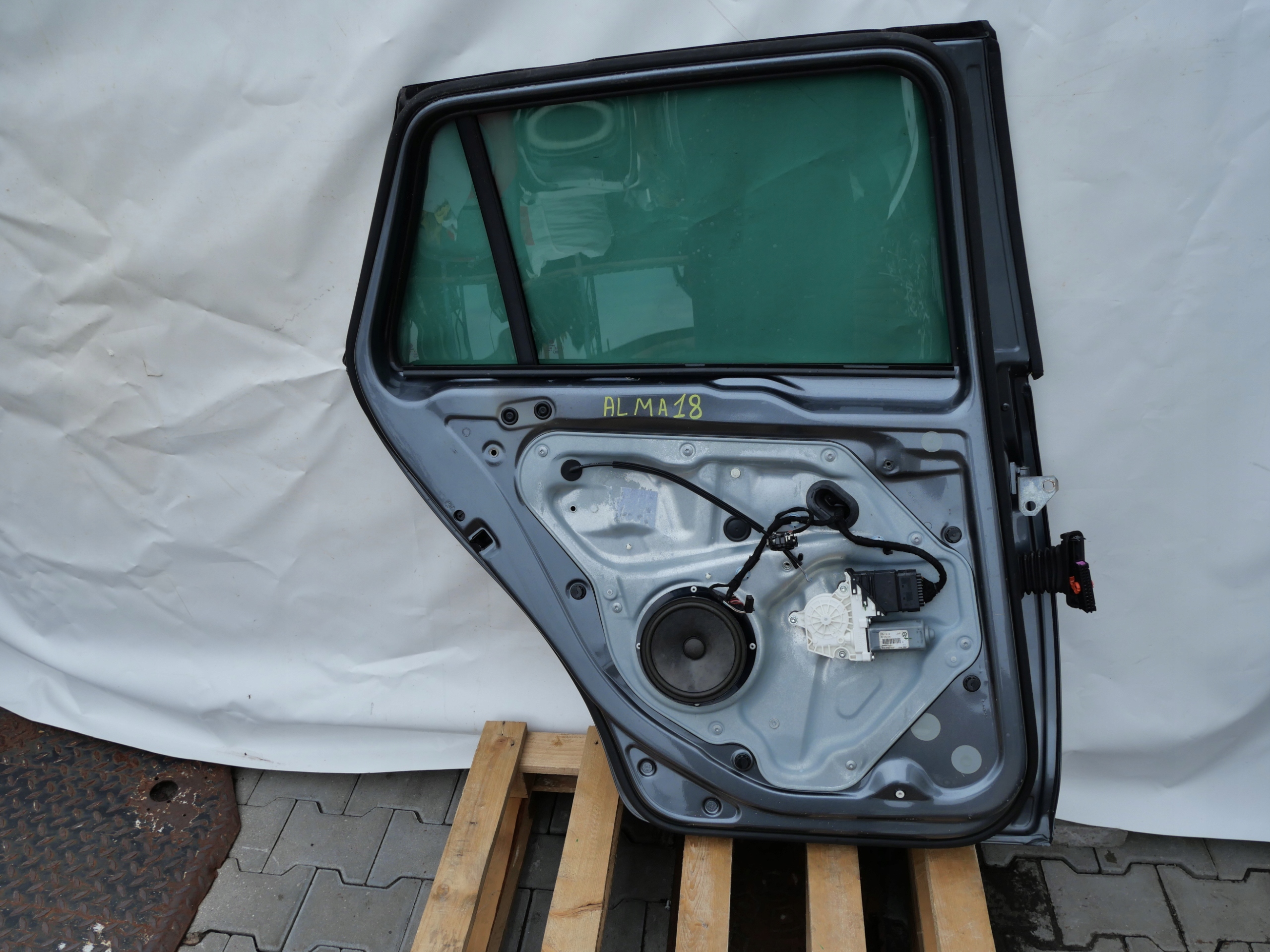 VW GOLF VI Tür links heck