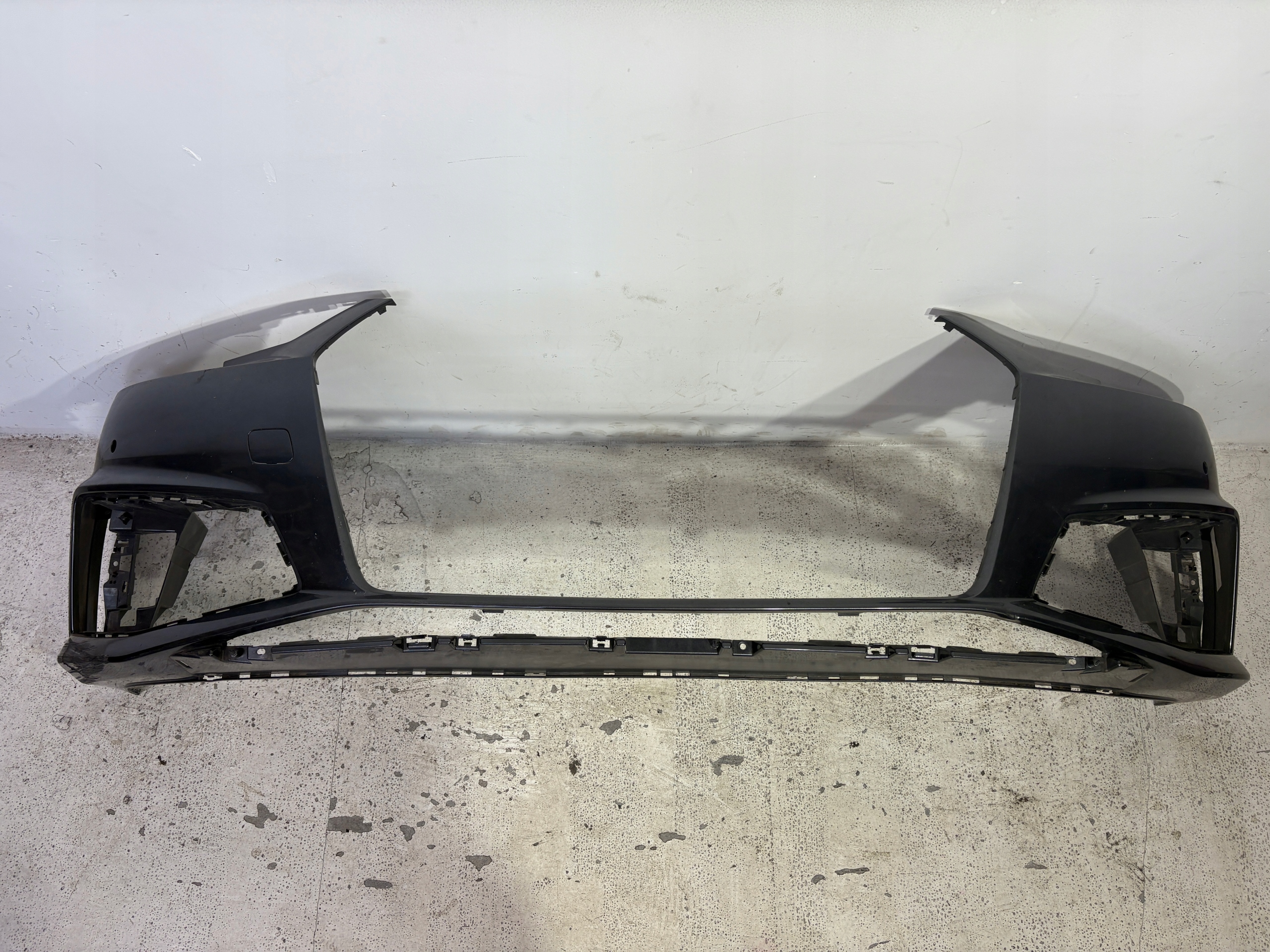 ZDERZAK PRZÓD PRZEDNI AUDI A4 B9 S LINE COMPETITION 8W