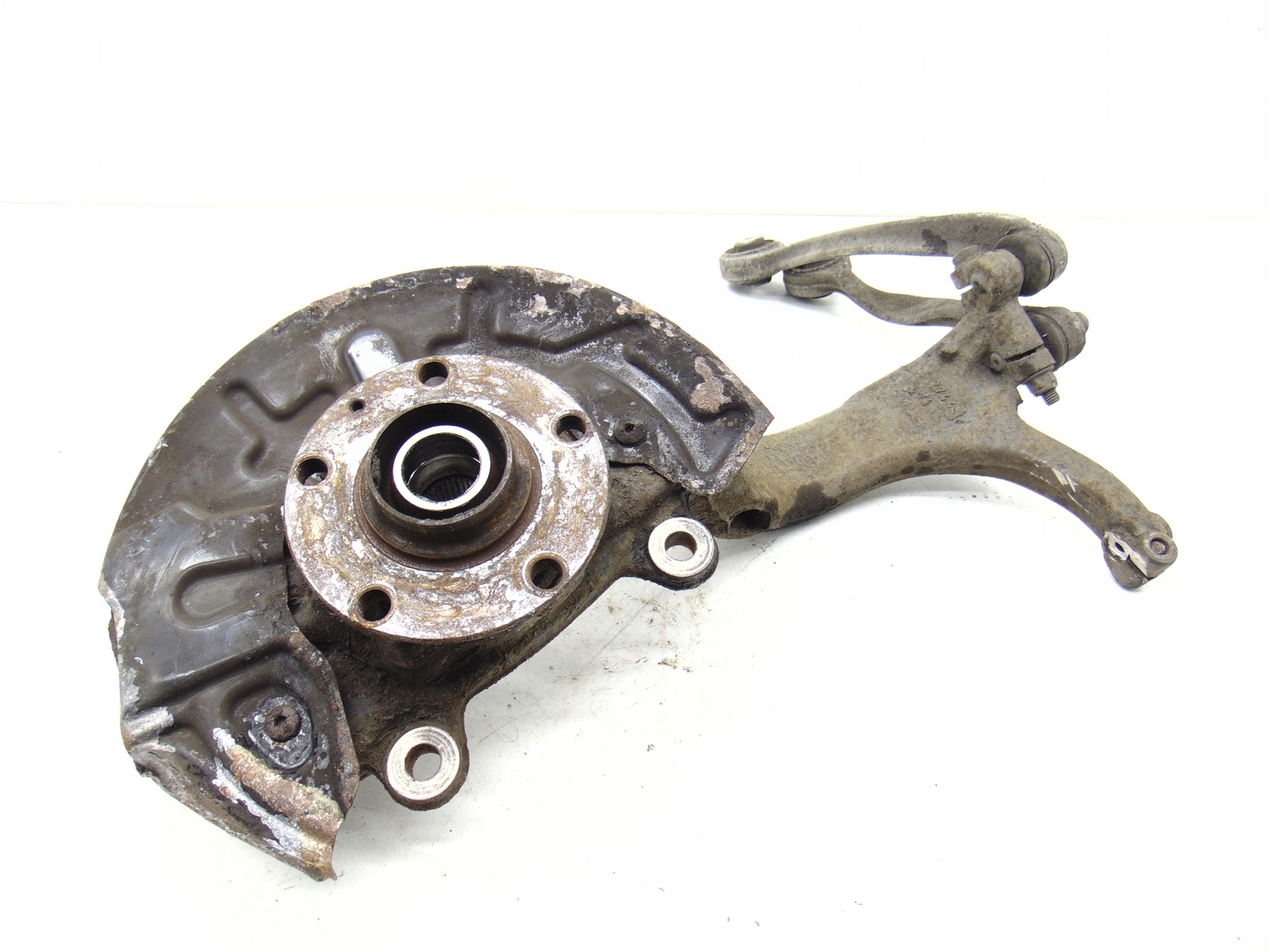 ПЕРЕДНІЙ ЛІВИЙ КРОСОВЕР SEAT EXEO 3R TDI 3R0407257