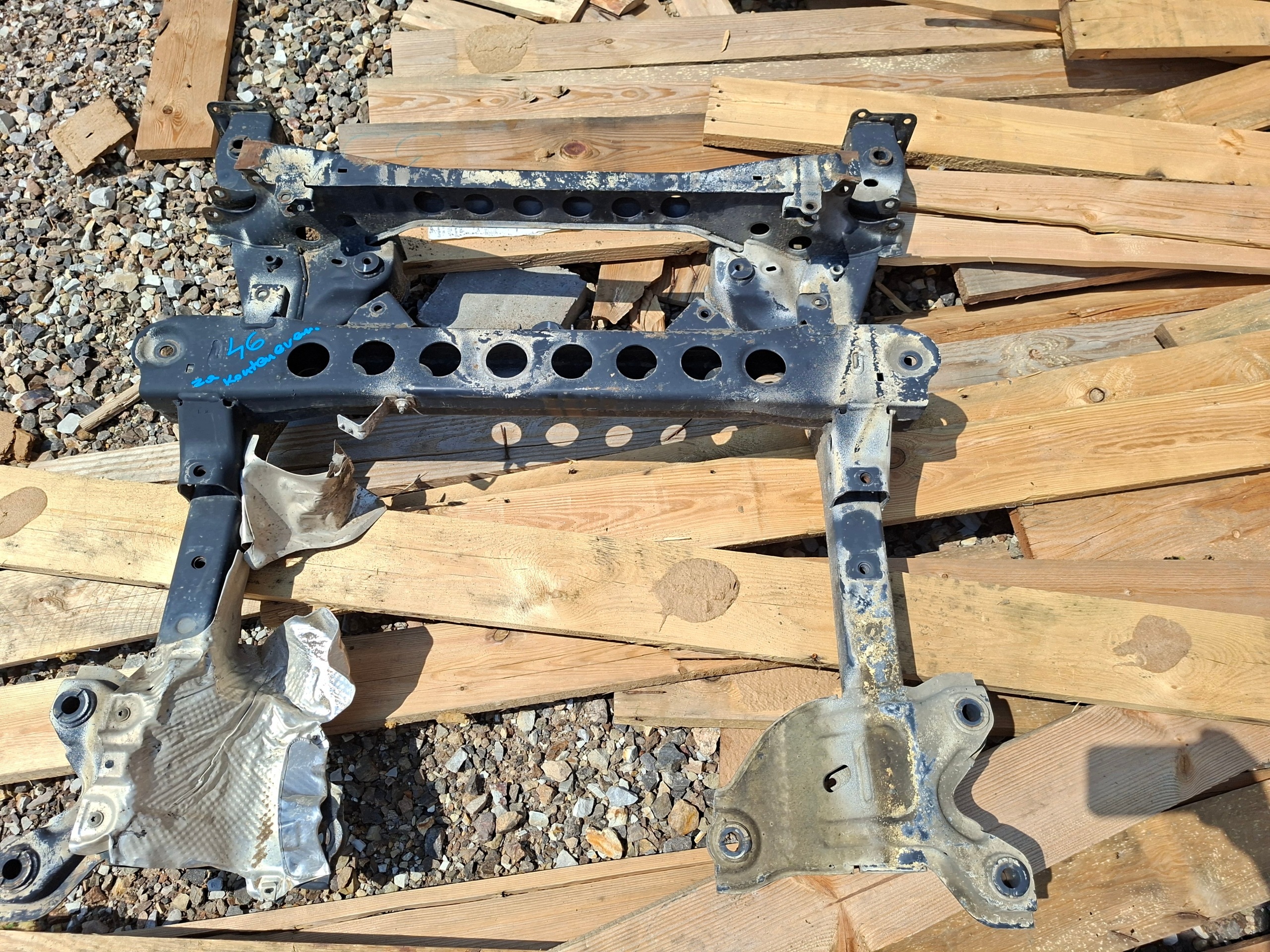 subframe axle beam front MERCEDES VITO 2018R. original