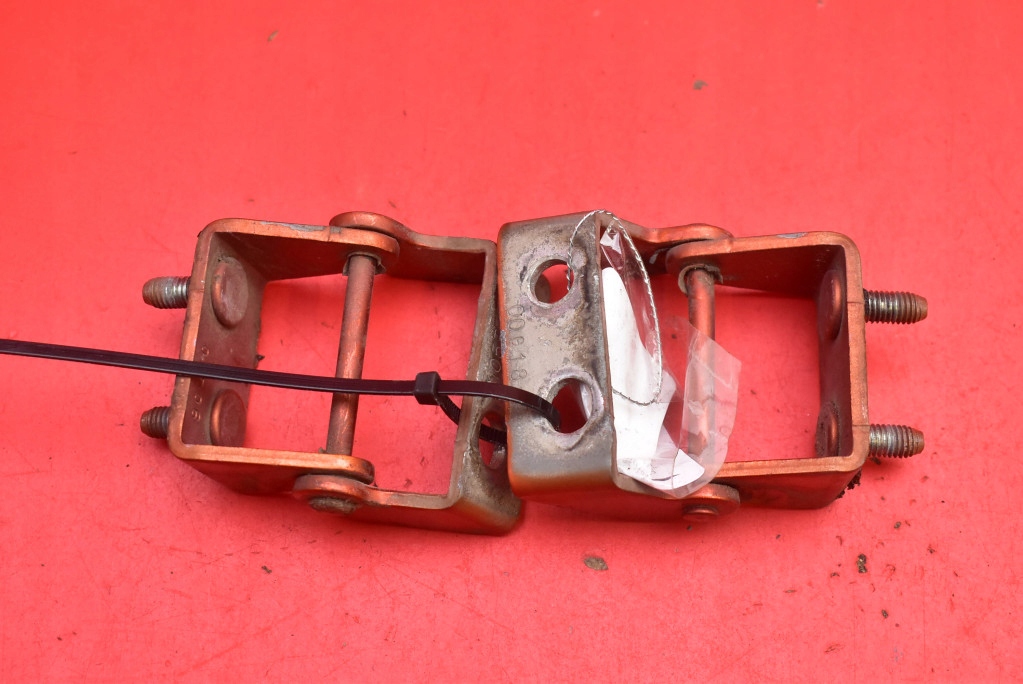 hinge hinges bonnet SATURN VUE 2 II 07-10