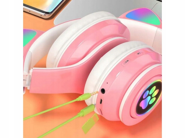 ŚWIECĄCE SŁUCHAWKI BEZPRZEWODOWE KOCIE USZKA RGB DLA DZIEWCZYNKI PREZENT Kod producenta LYNT