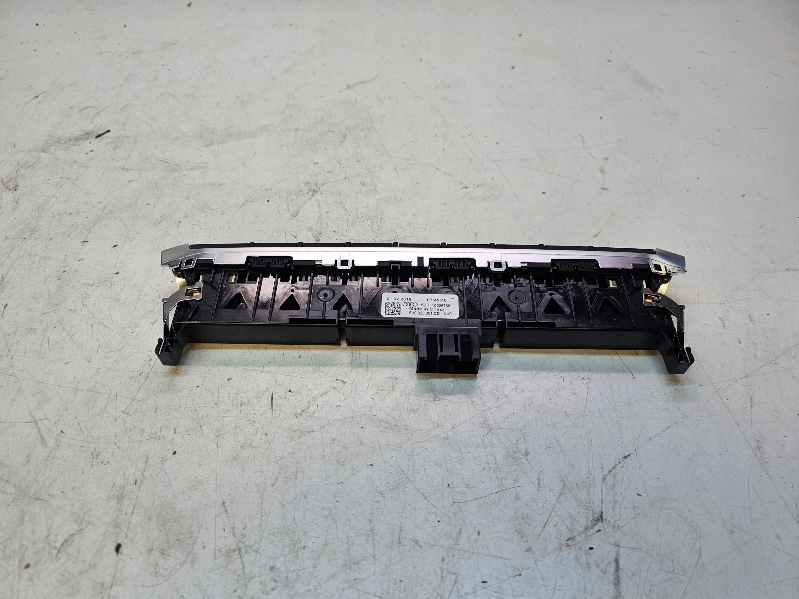 PANEL des Schalter ESP AIR BAG Warnblickschalter AUDI A3 8V 8V0925301CD