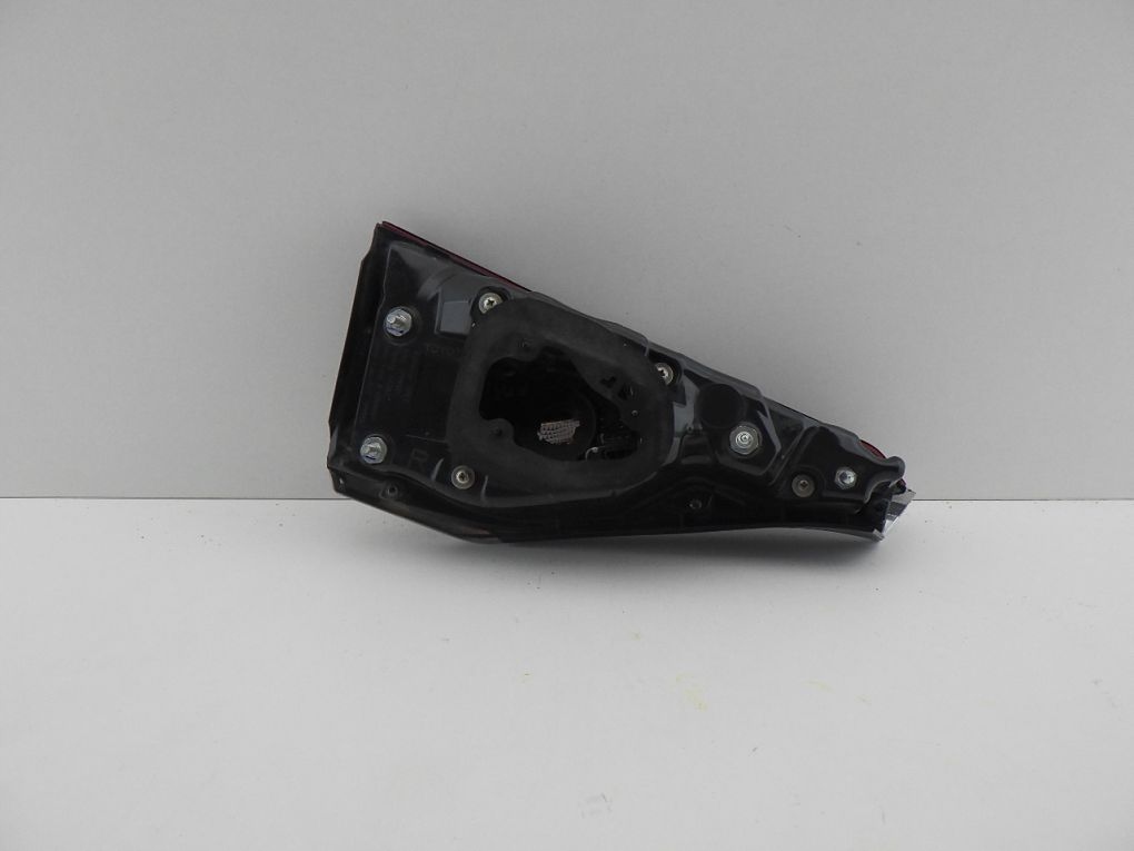 TOYOTA COROLLA E21 sedan 18- light rear right