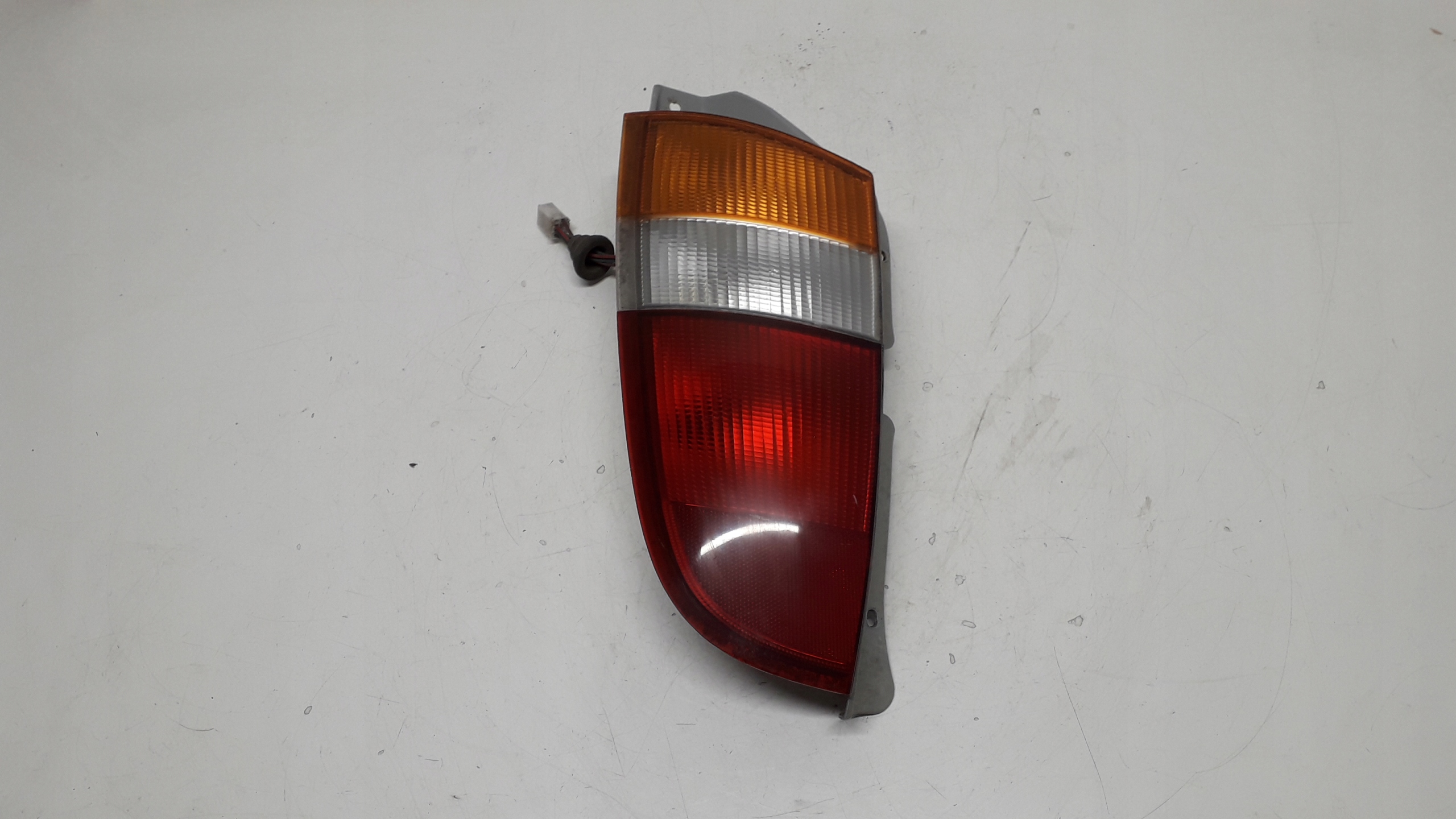 HYUNDAI ATOS PRIME 1 I 99- LAMPA LEWA TYLNA