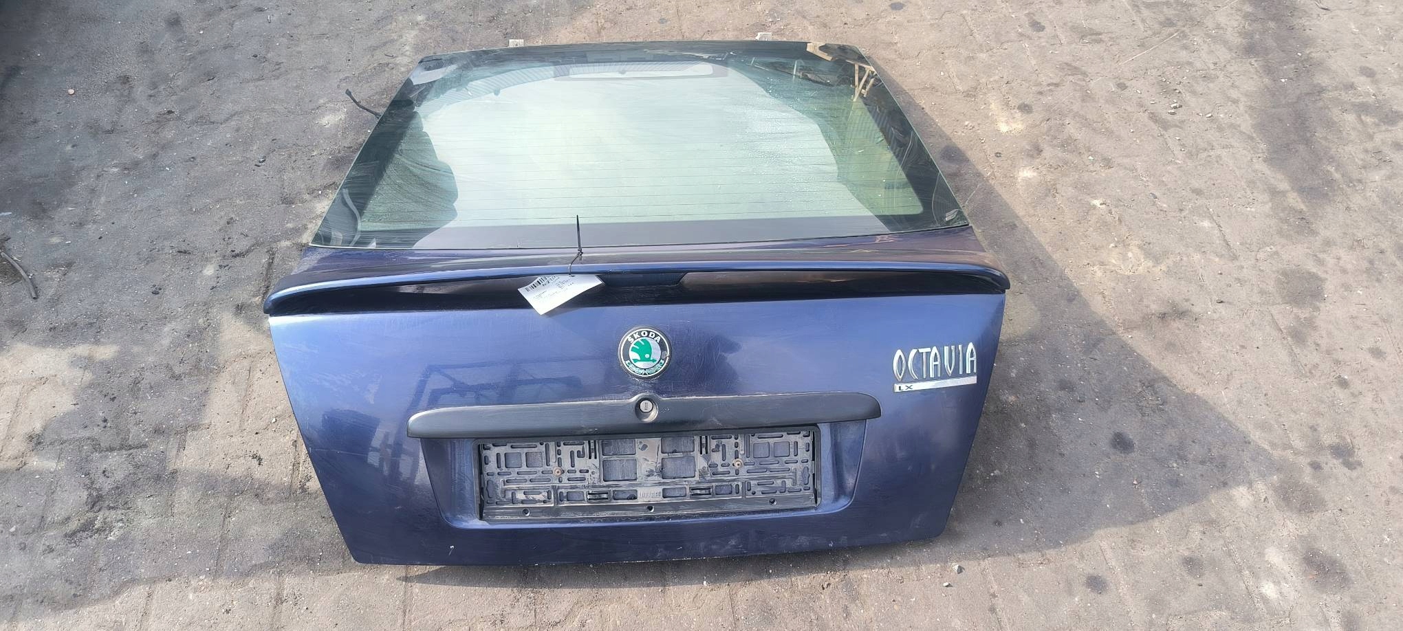 kapota F5U SKODA OCTAVIA a
