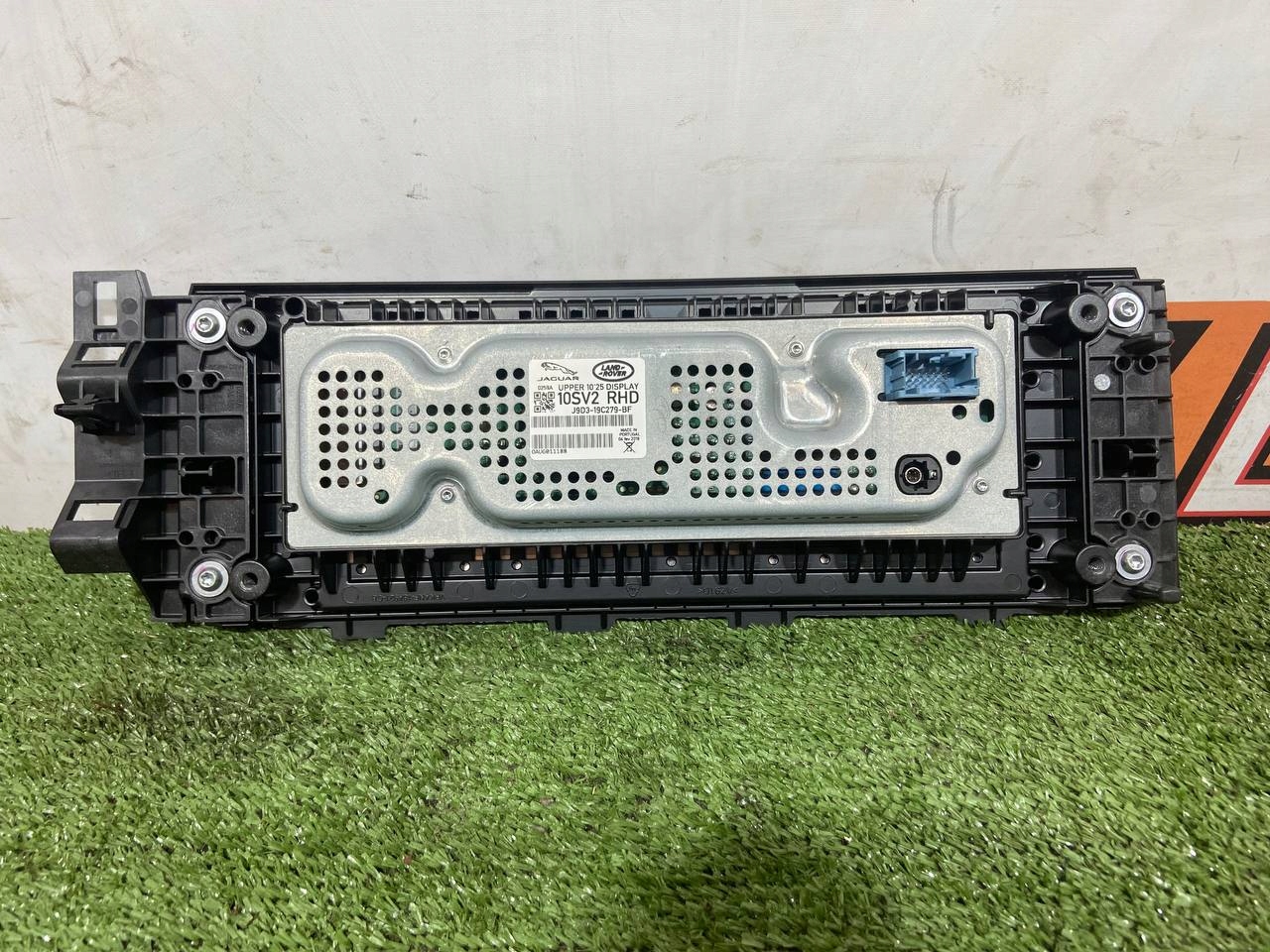 экран дисплей jaguar X590 J9D3-19C279-BF