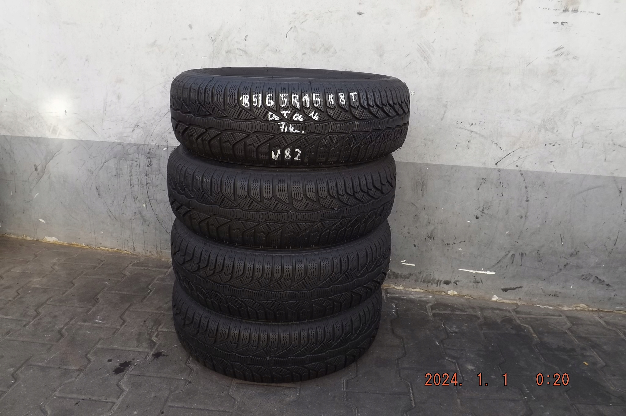[V82] 4XZIMA 185/65R15 88T KLEBERY KRISALP HP2 & Model Krisalp HP2