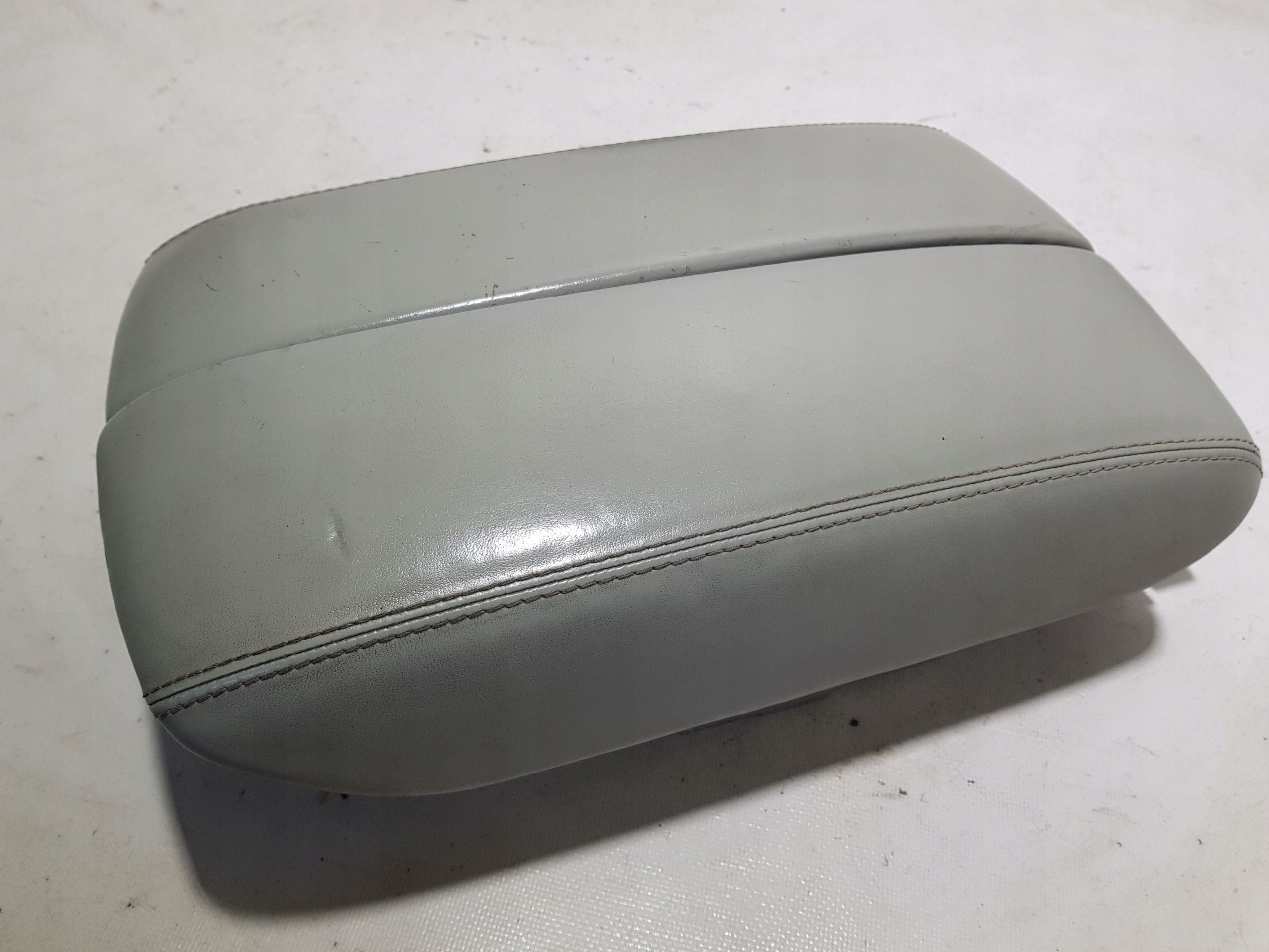 TUNEL central armrest AUDI A8 D4