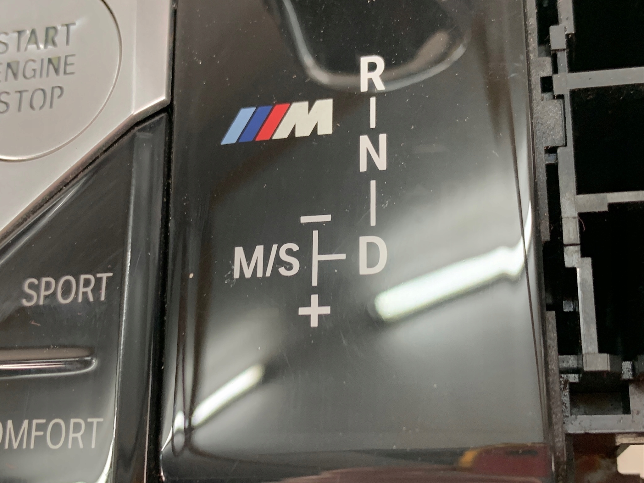 PANEL LEVA DEL CAMBIO INGRANAGGI POMELLO BMW M M-PACKET 9857448