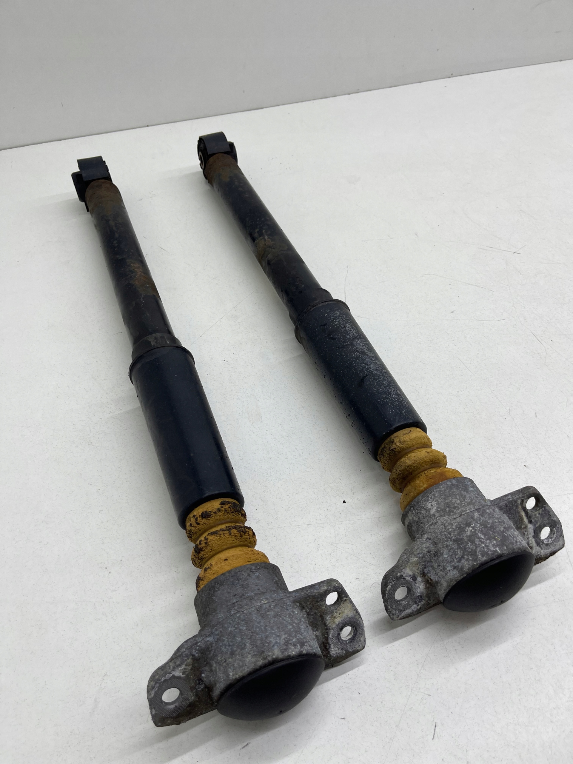 AUDI A6 C7 shock absorber left / right rear part