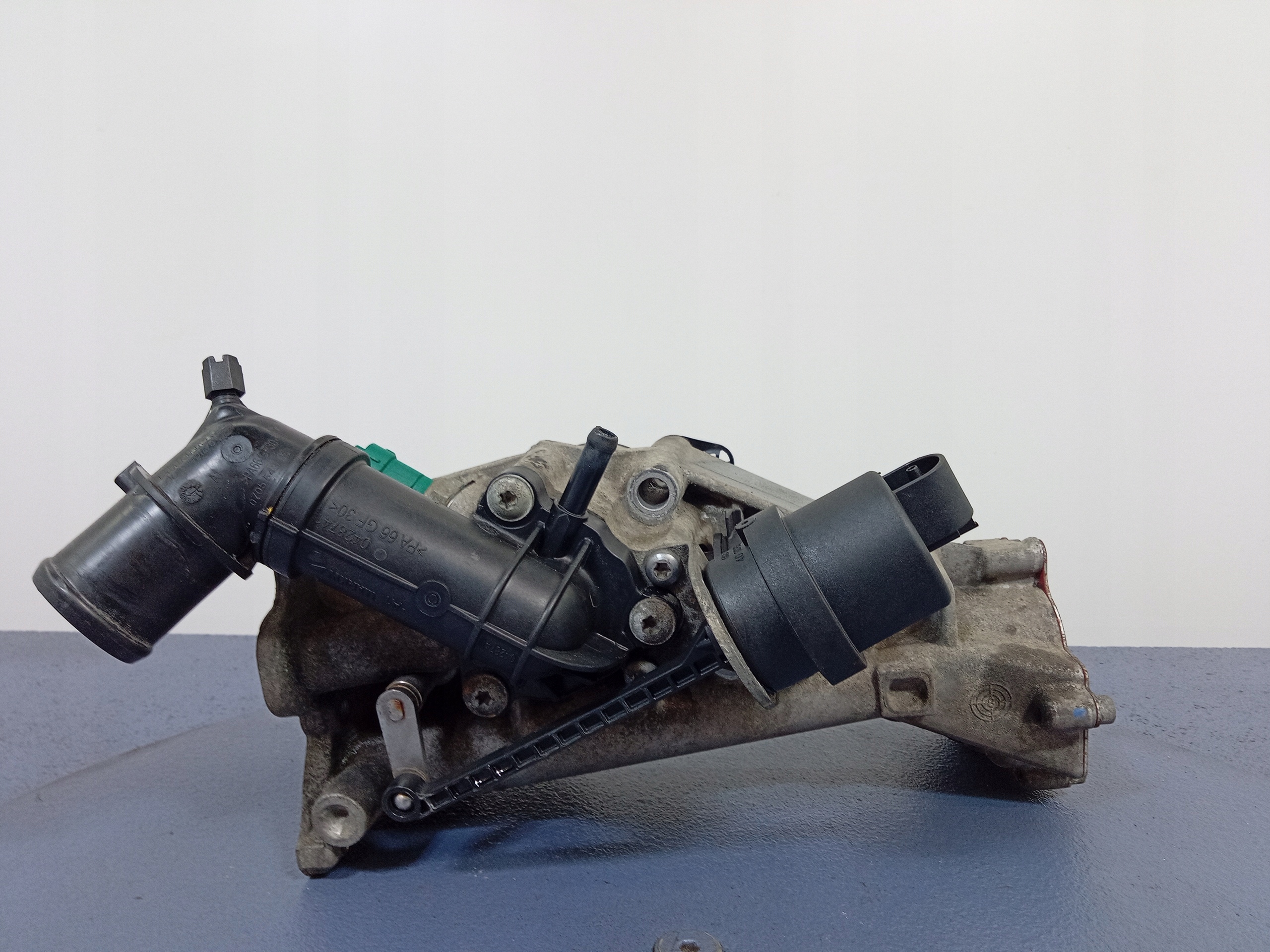 OPEL INSIGNIA A 2.0 CDTI КОРПУС ТЕРМОСТАТА