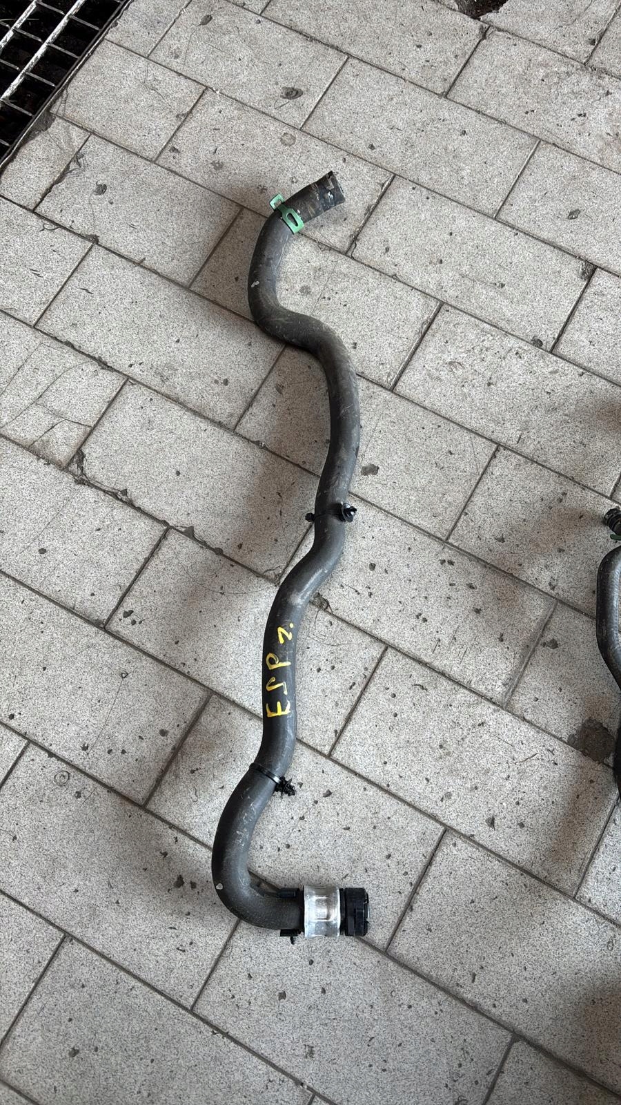 crijevo prijenos cijev vode RENAULT ESPACE V TALISMAN 217411029R