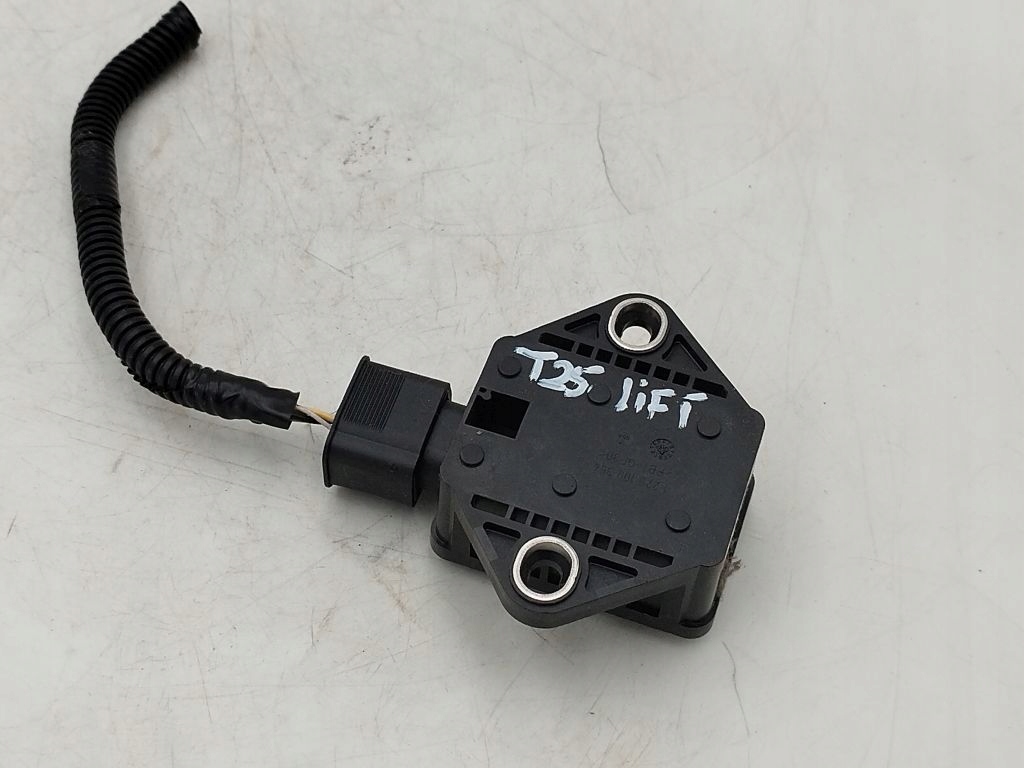 Toyota Avensis T25 sensor module ESP 0265005297