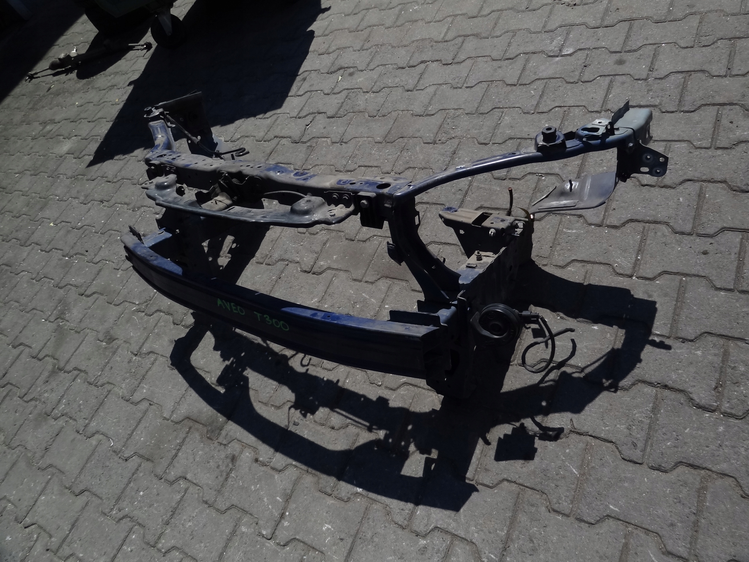 CHEVROLET AVEO T300 2012 SEDAN PAS PRZEDNI BELKA Typ samochodu Samochody osobowe
