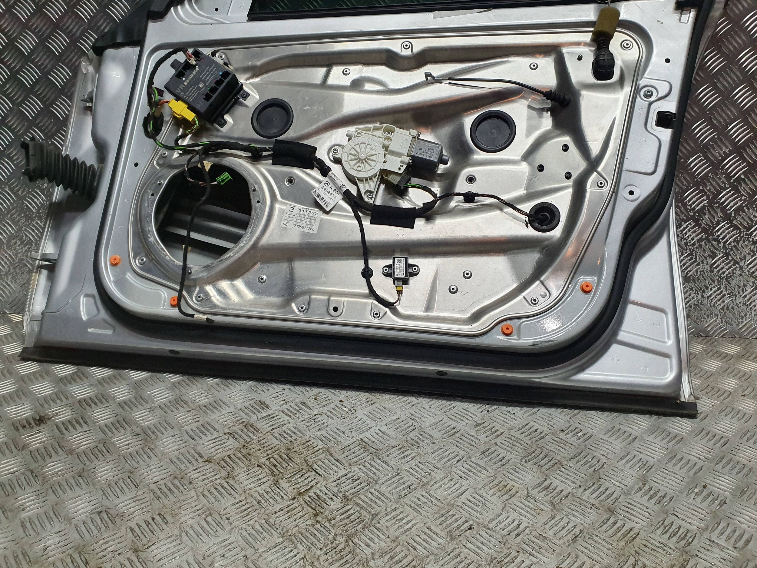 door right front complete MERCEDES C-class W204