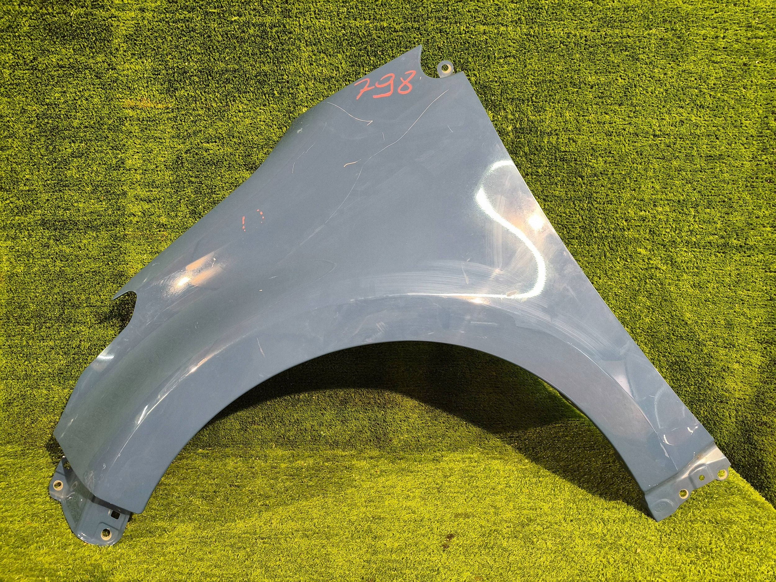 fender front left TOYOTA YARIS IV 20- NR.798