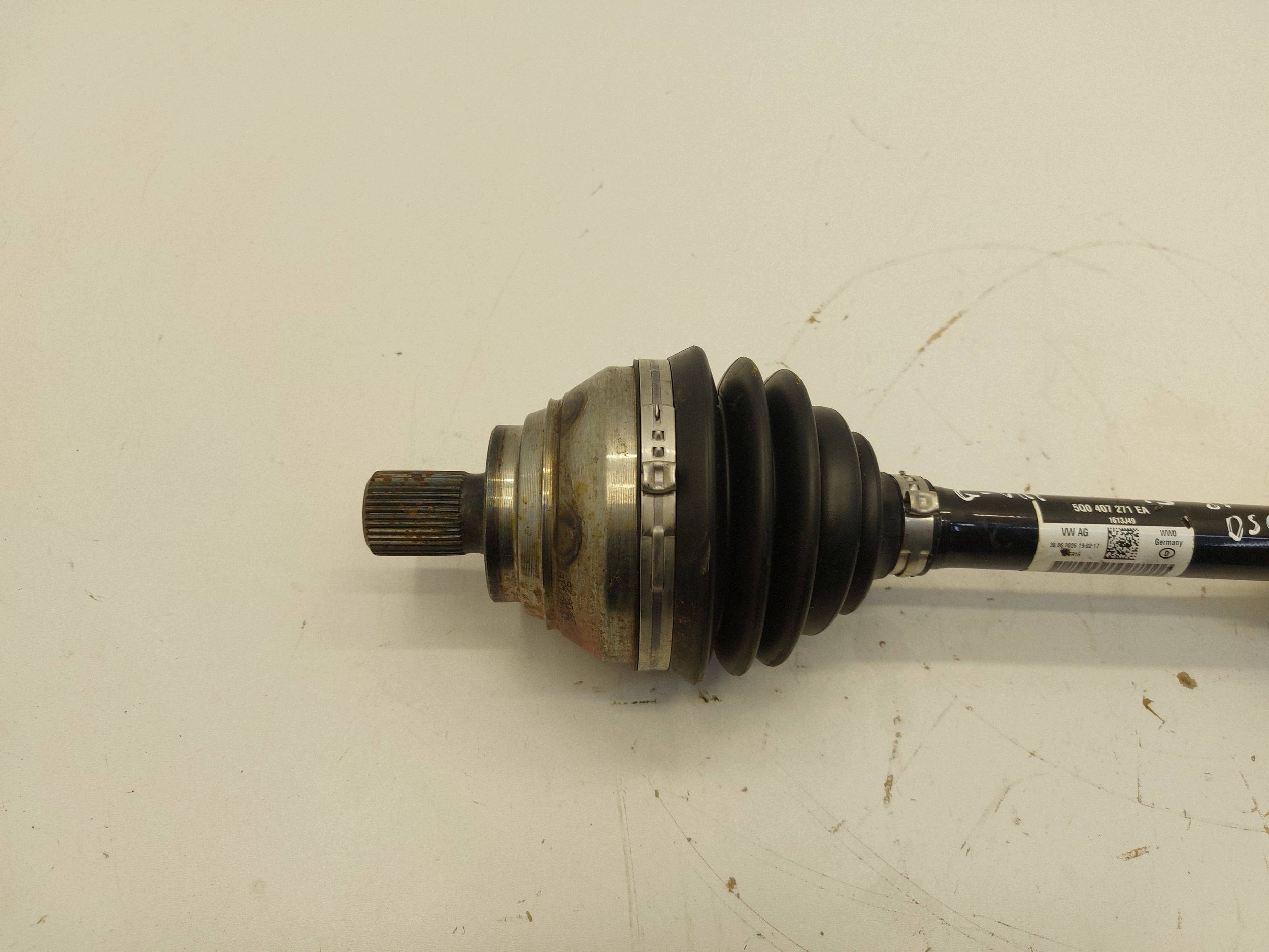 VW GOLF VIII CUPRA LEON FORMENTOR 2.0 TSI semi-axis left front 5Q0407271EA