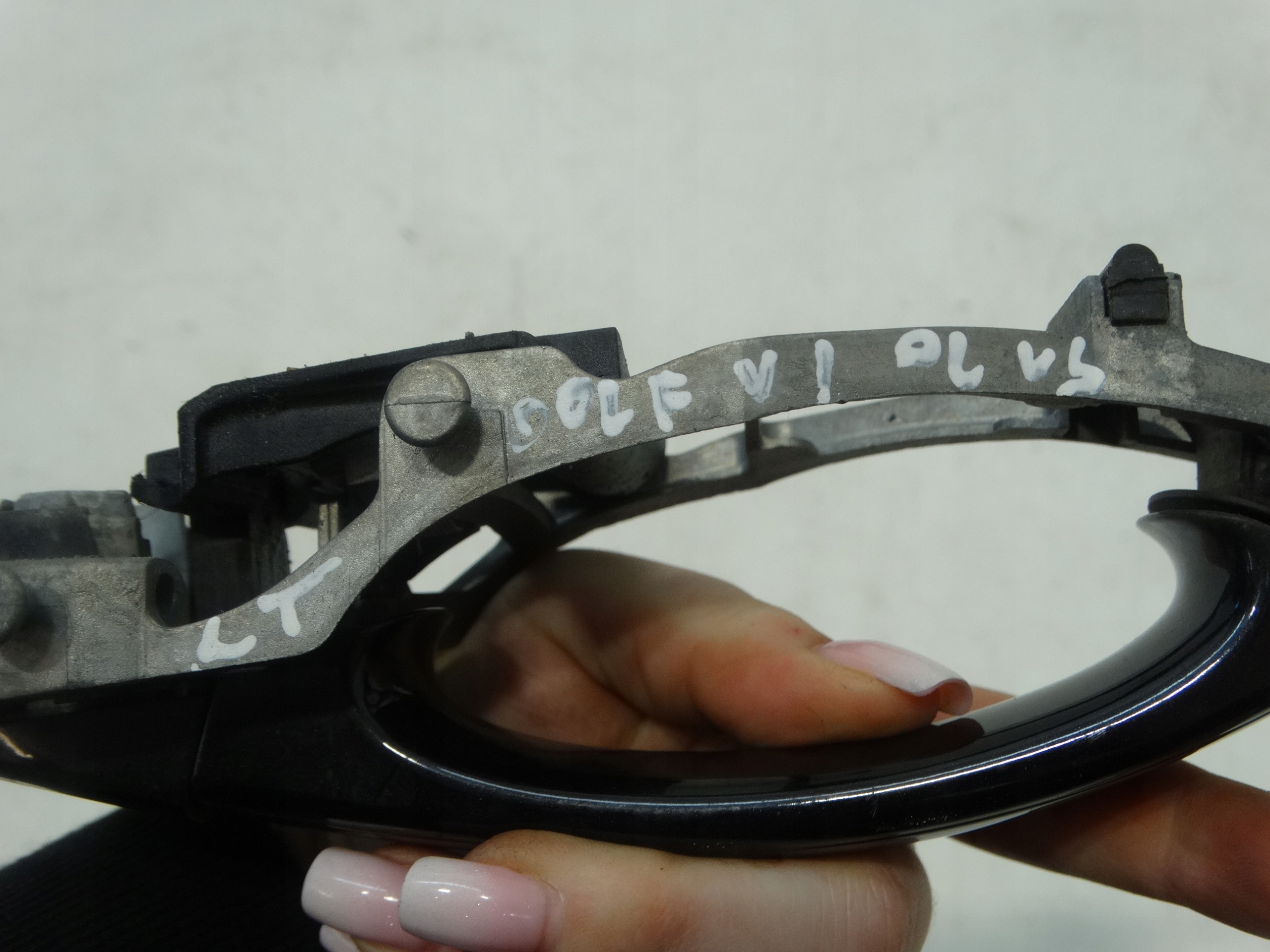 handle exterior left rear part VOLKSWAGEN GOLF VI plus 1K0837885A