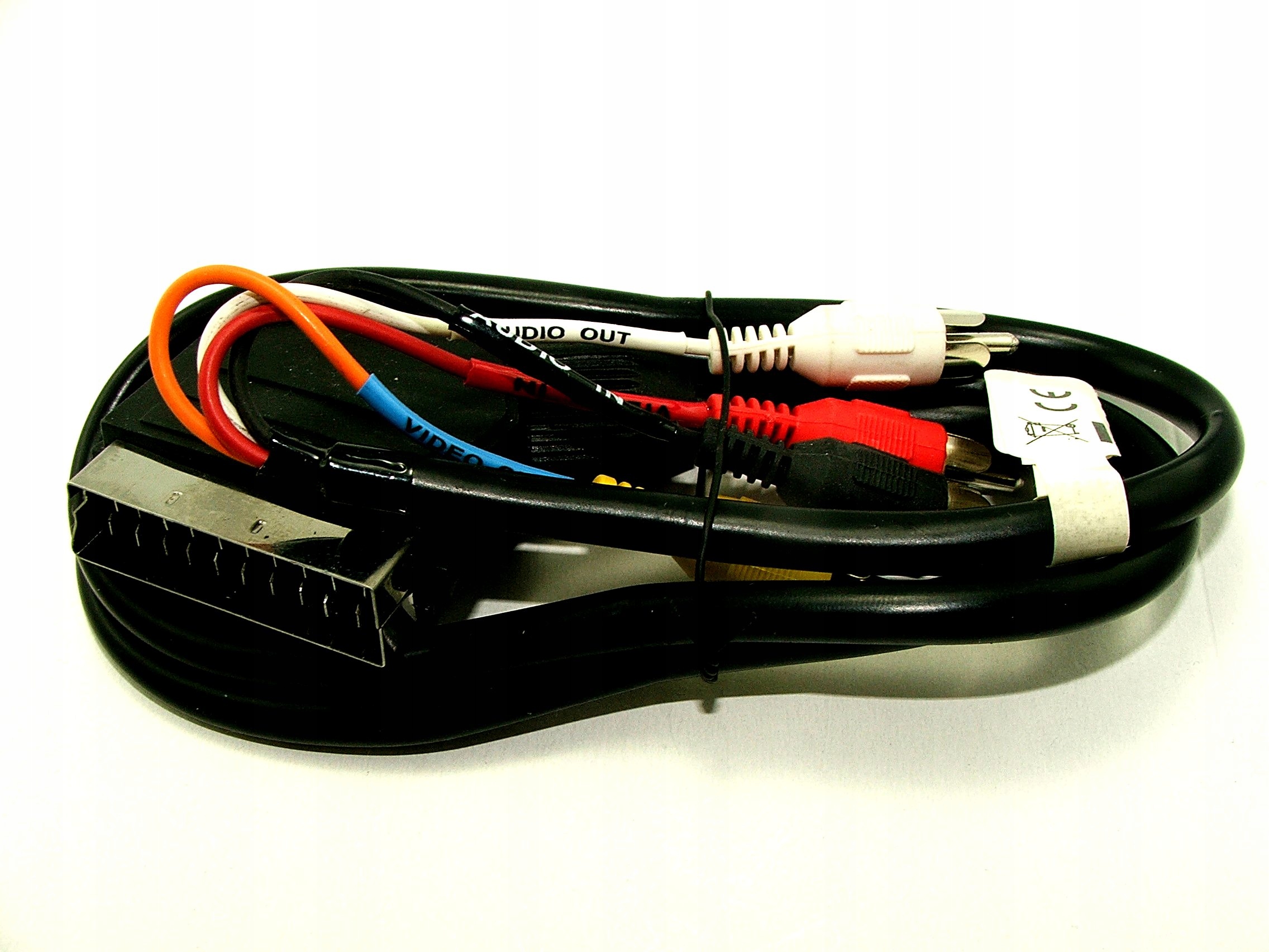

Kabel Euro Scart 4X Rca 1,2m Okrągły In-out