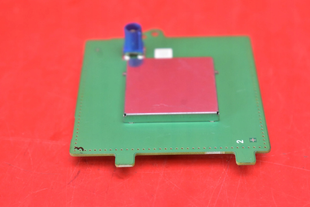 Antenne GPS 1079734-00-C TESLA MODEL 3 17-21