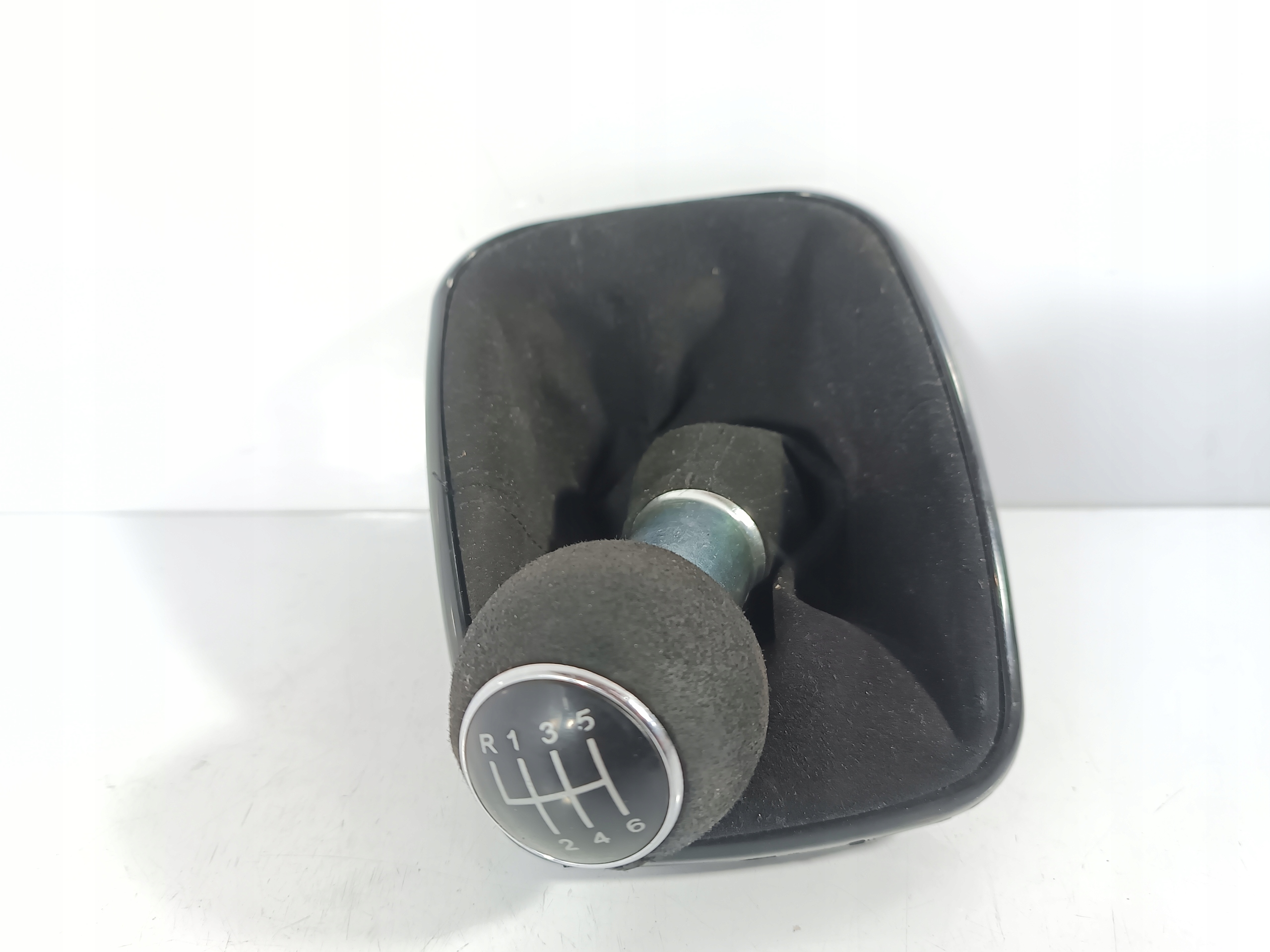VW Golf IV 4 97-06 LEVA CAMBIO Z MIESZKIEM