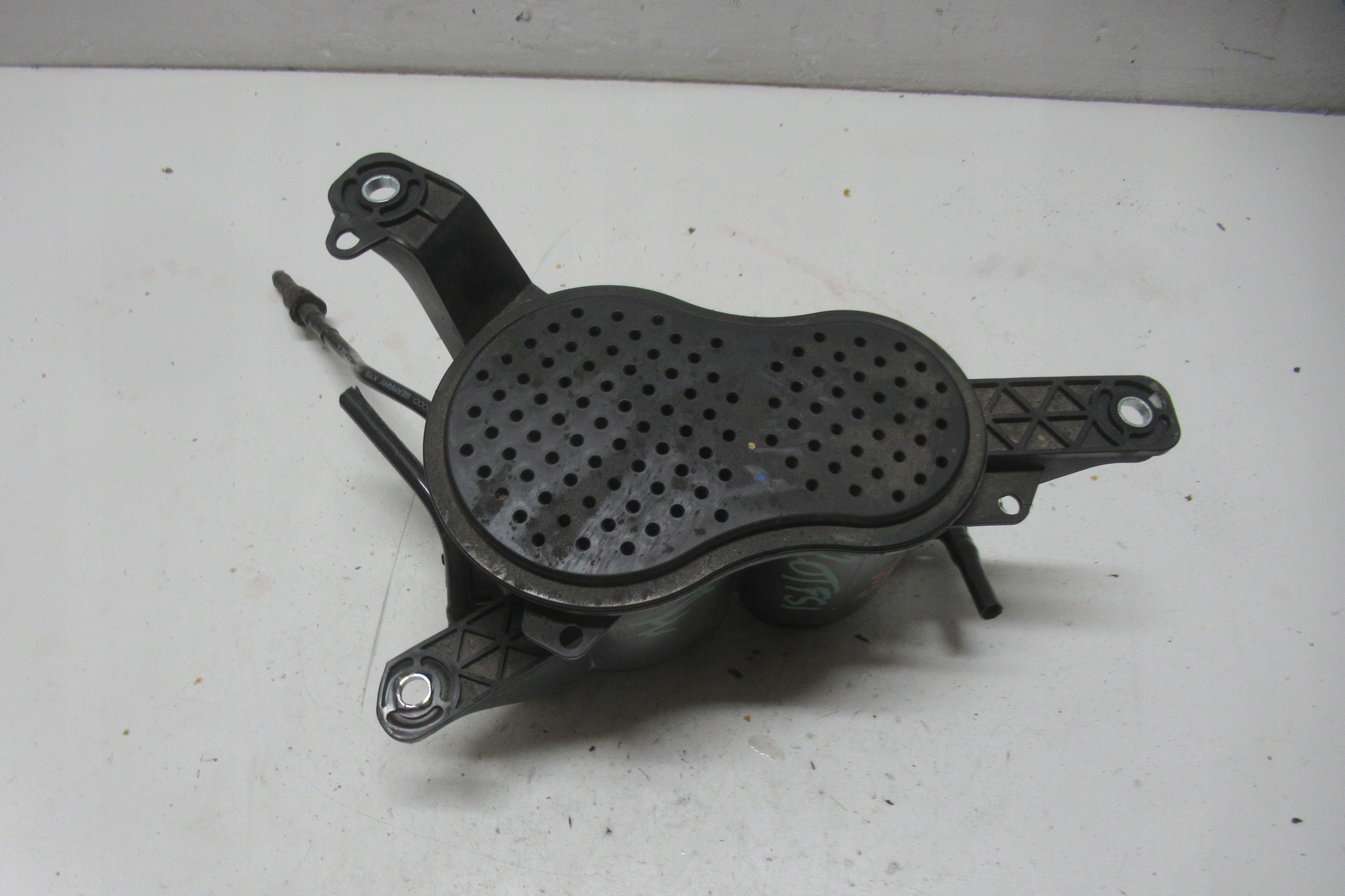 AUDI A4 B8 FL 2.0 TFSI 14R carbon filter 8K0201799G