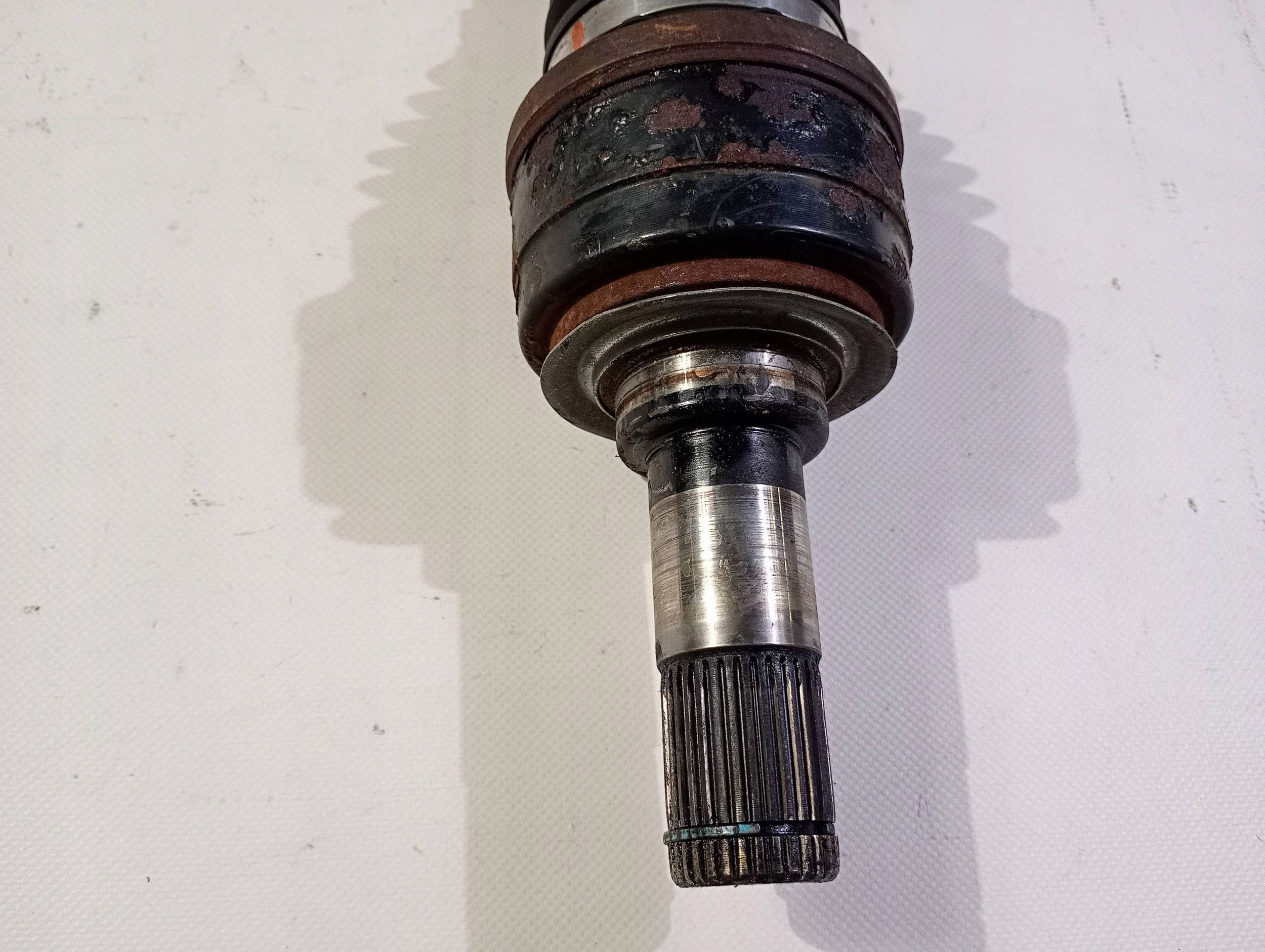 semi-axis left rear part rear left Chevrolet Camaro SS 6.2 v8 2009-2015