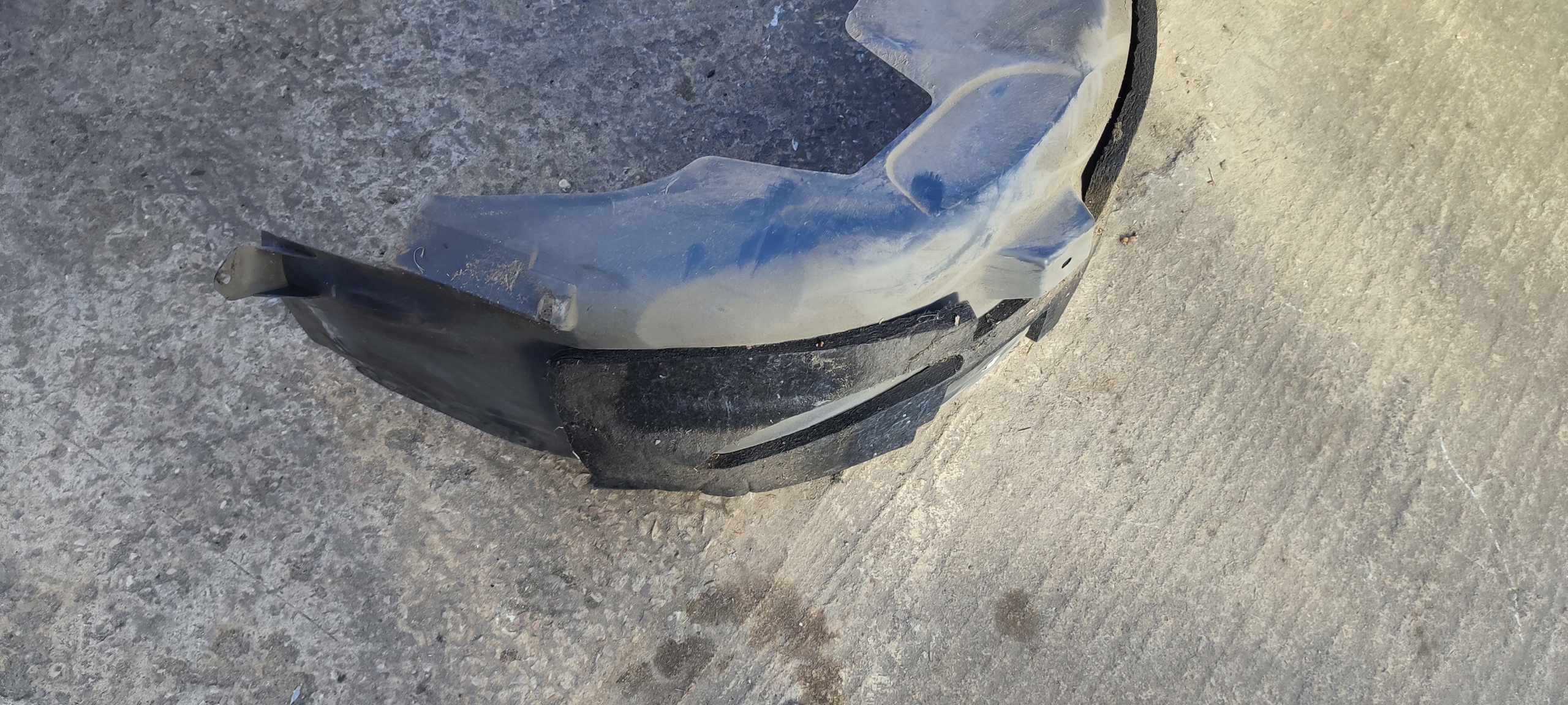 mudguard left rear part left rear. Jaguar XF 250 and