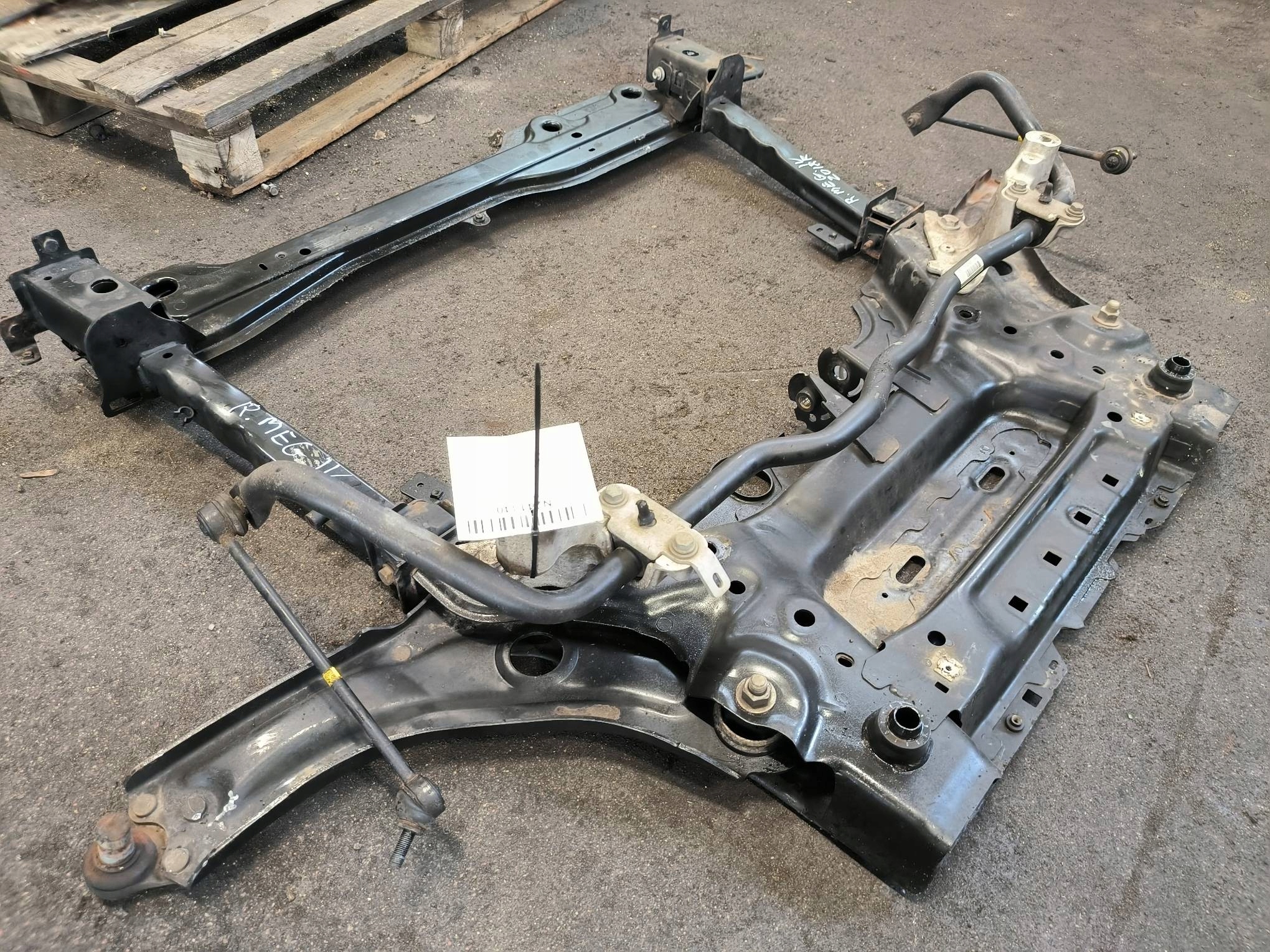 SANKI PRZEDNIE RENAULT MEGANE IV LIFT Numer katalogowy części SANKI