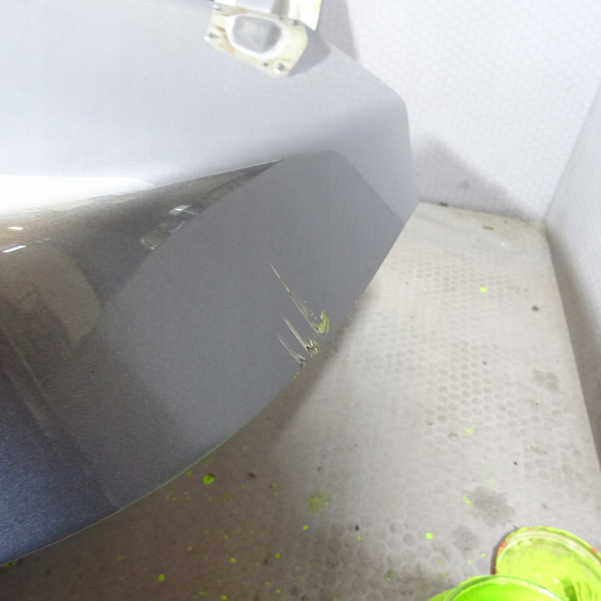 BMW 5 E60 rear trunk door A52/7