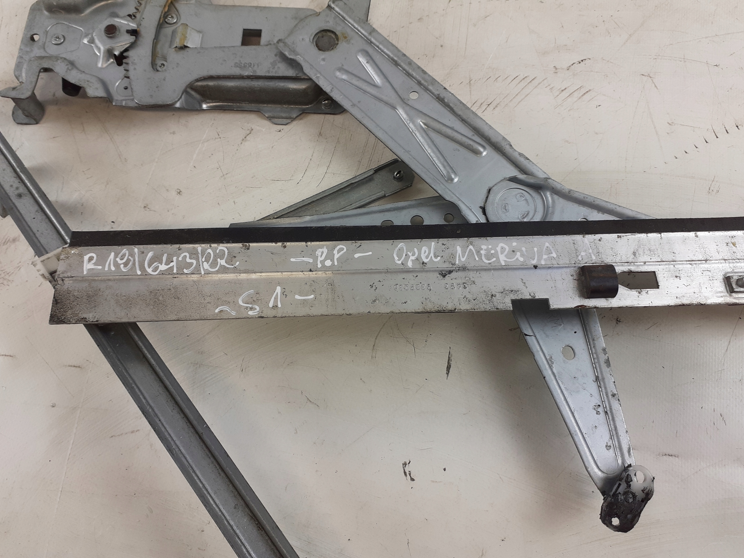 lift right front Opel Meriva A
