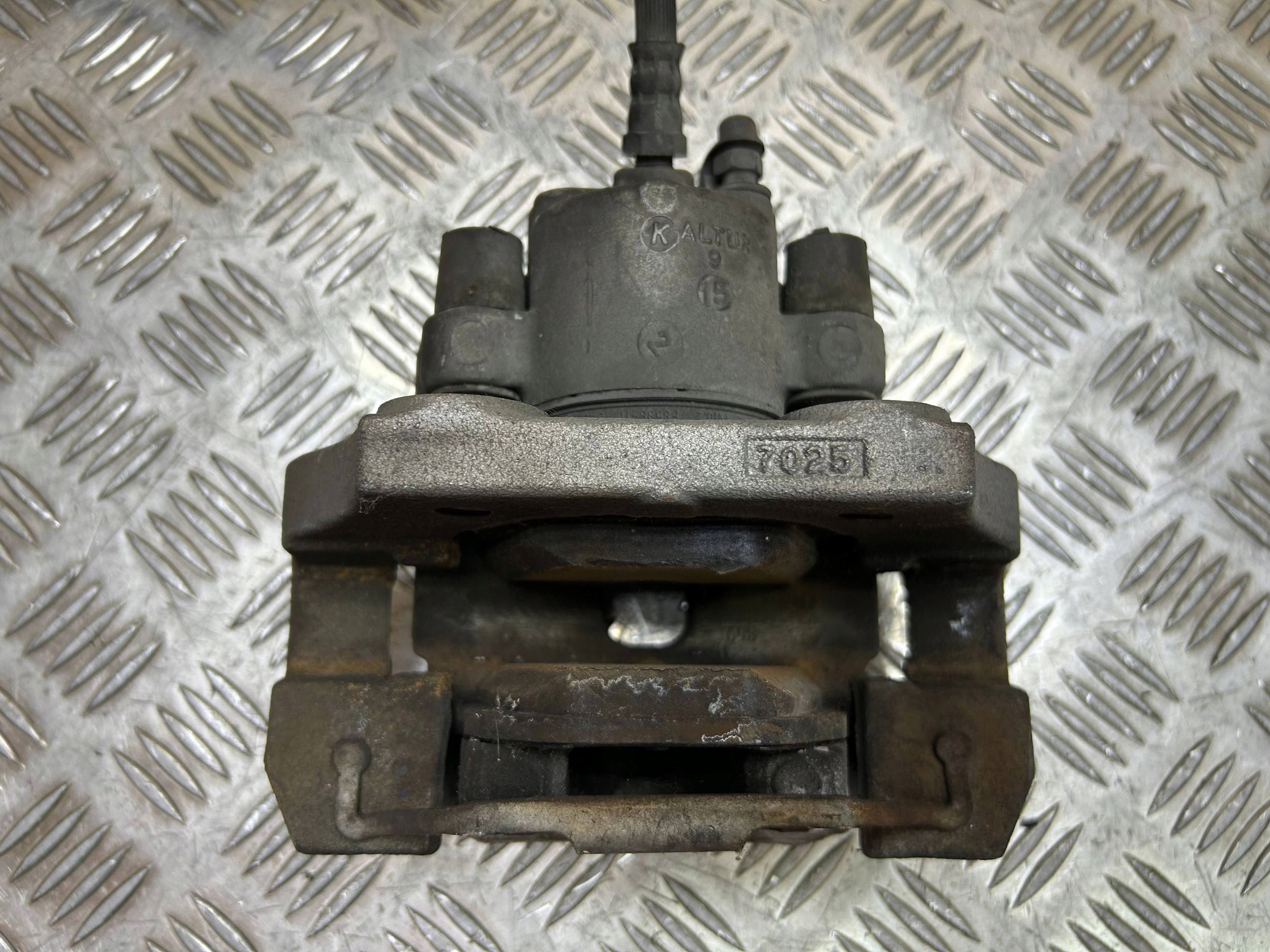 rear caliper brake right BMW X5 F15 2015 44/20
