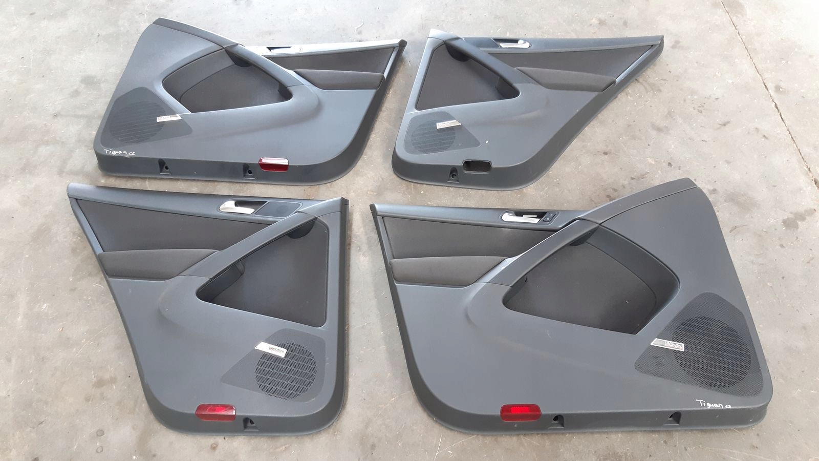 side side komplet DYNAUDIO VW Tiguan 1,4 TSI