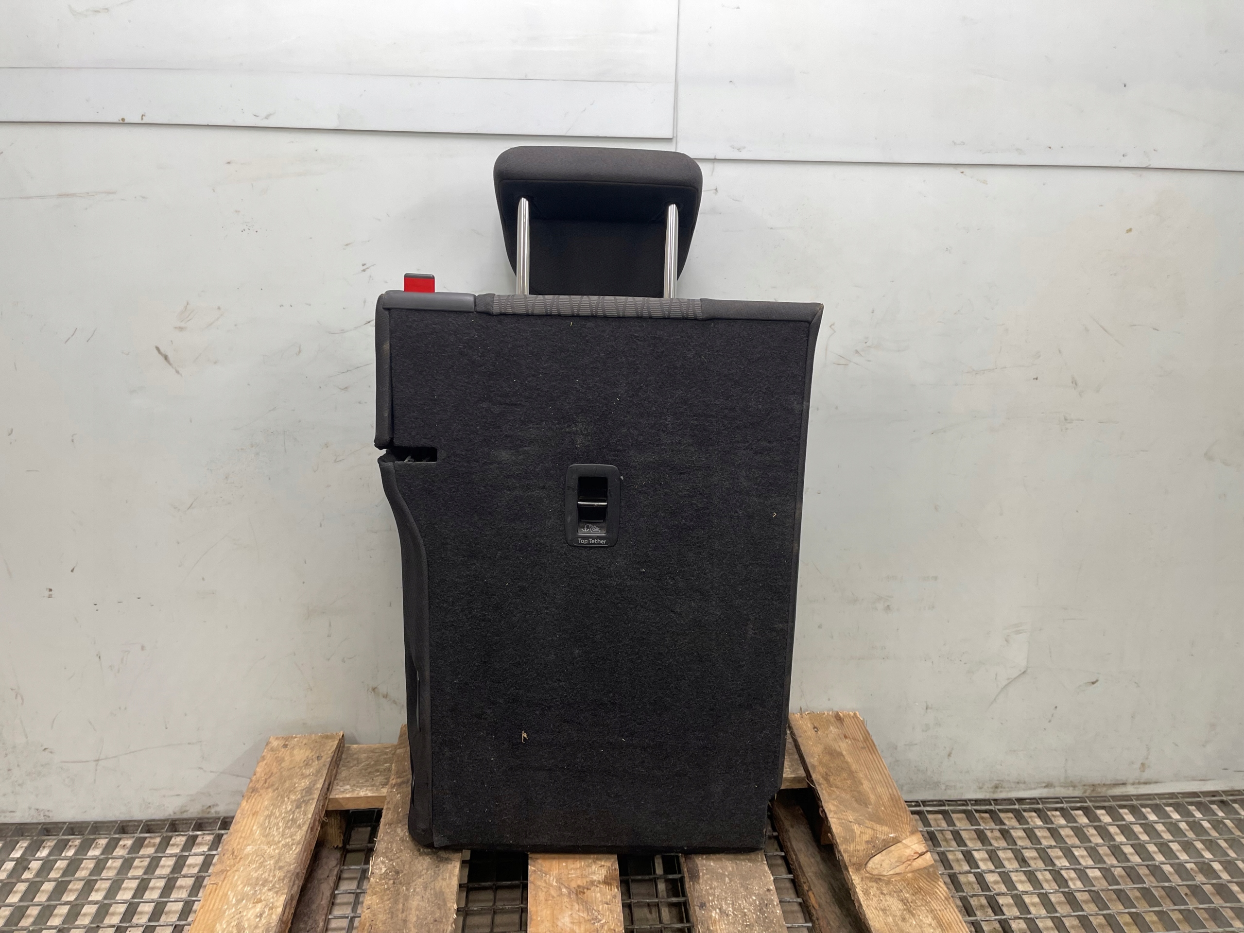 Seat Leon III 5F kombi Oparcie Kanapy left rear part