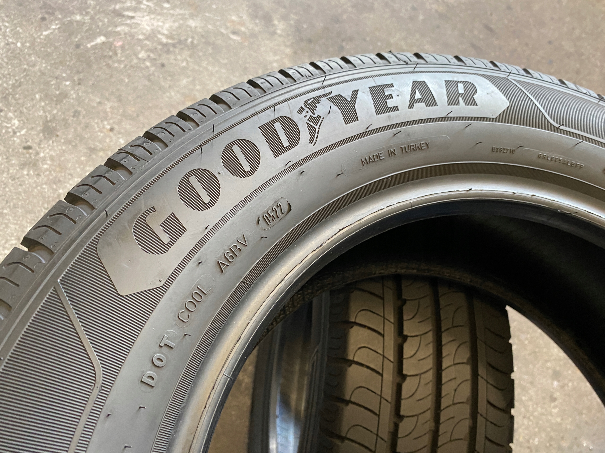 2 tyres summer 215/65R16C Goodyear EfficientGrip Cargo as new 2022r