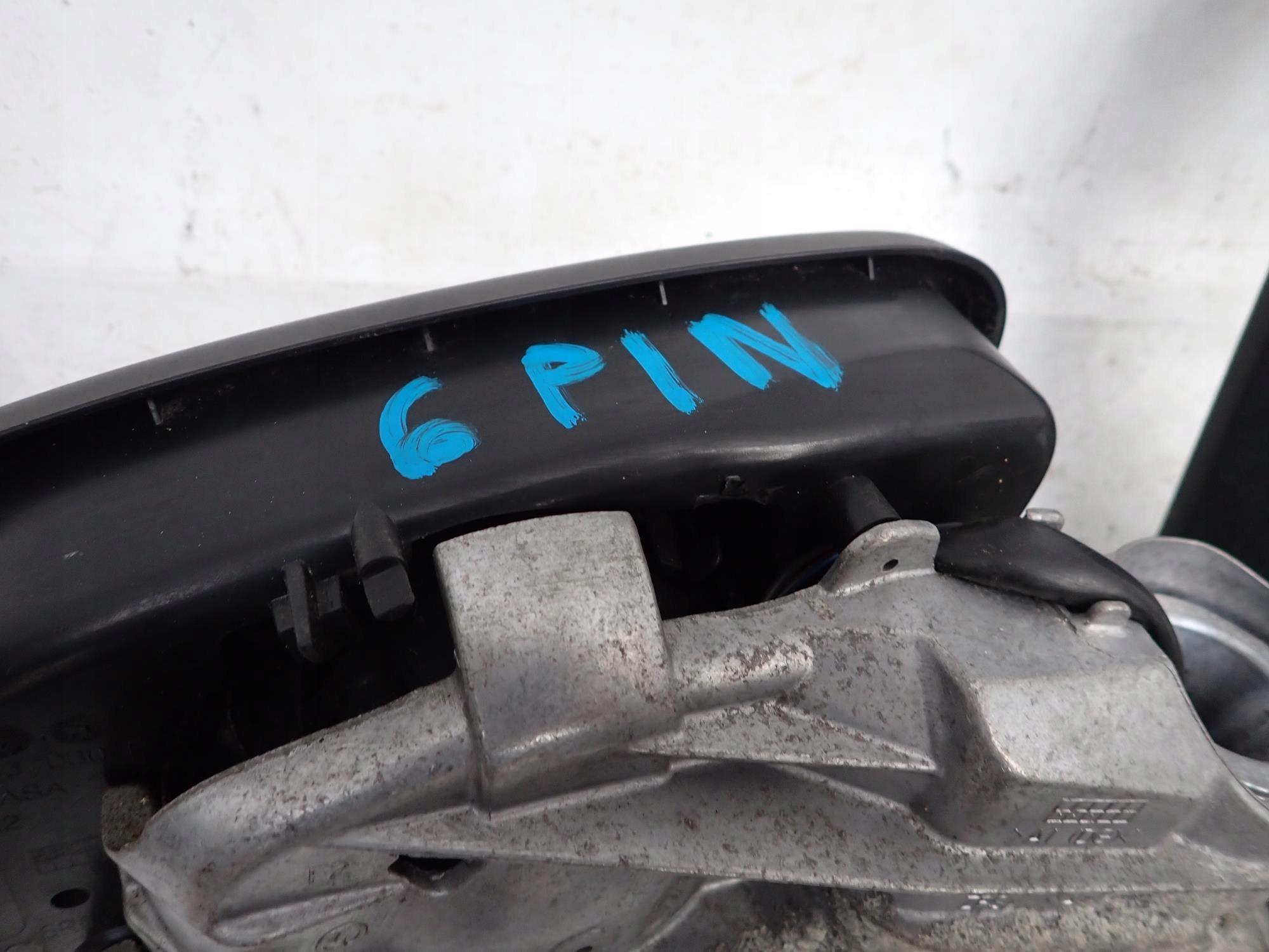 VW TOURAN and 1 LIFT 06-15 mirror front front right 6 PIN