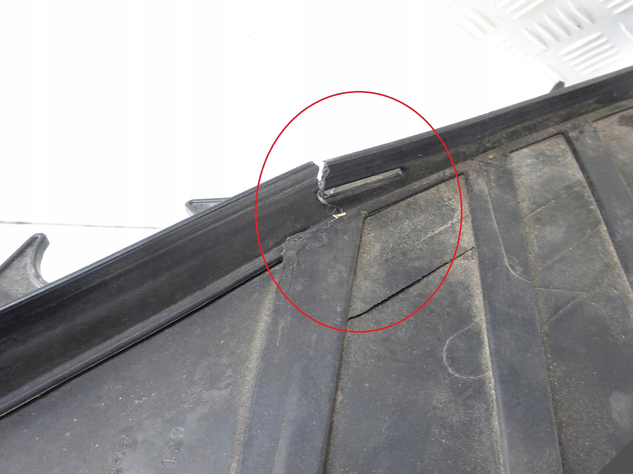 MERCEDES ML GLE GLS GL W166 X166 AMG pillar front damaged!
