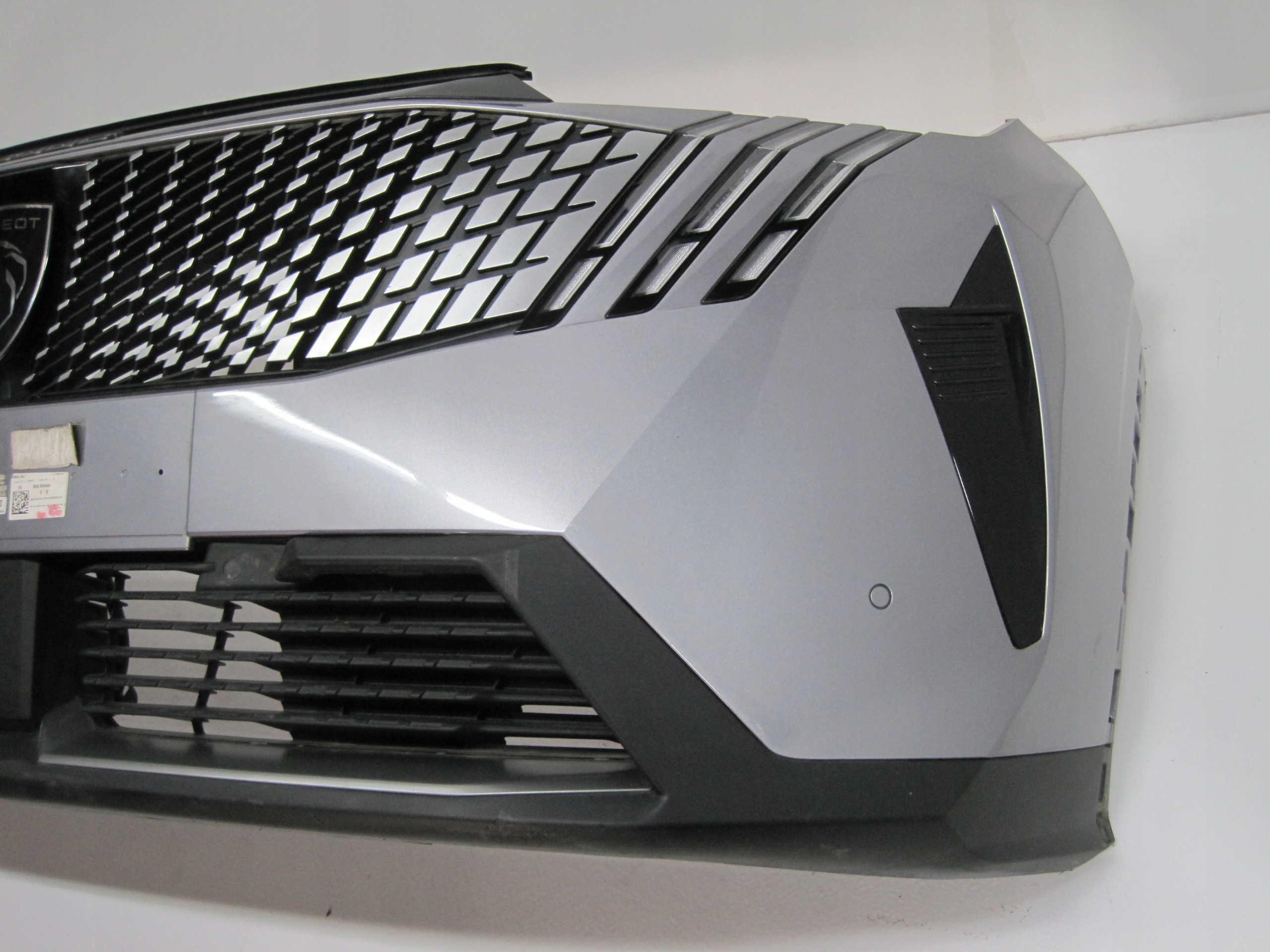 bumper PEUGEOT 3008 III 23R 4 PDC LED front front