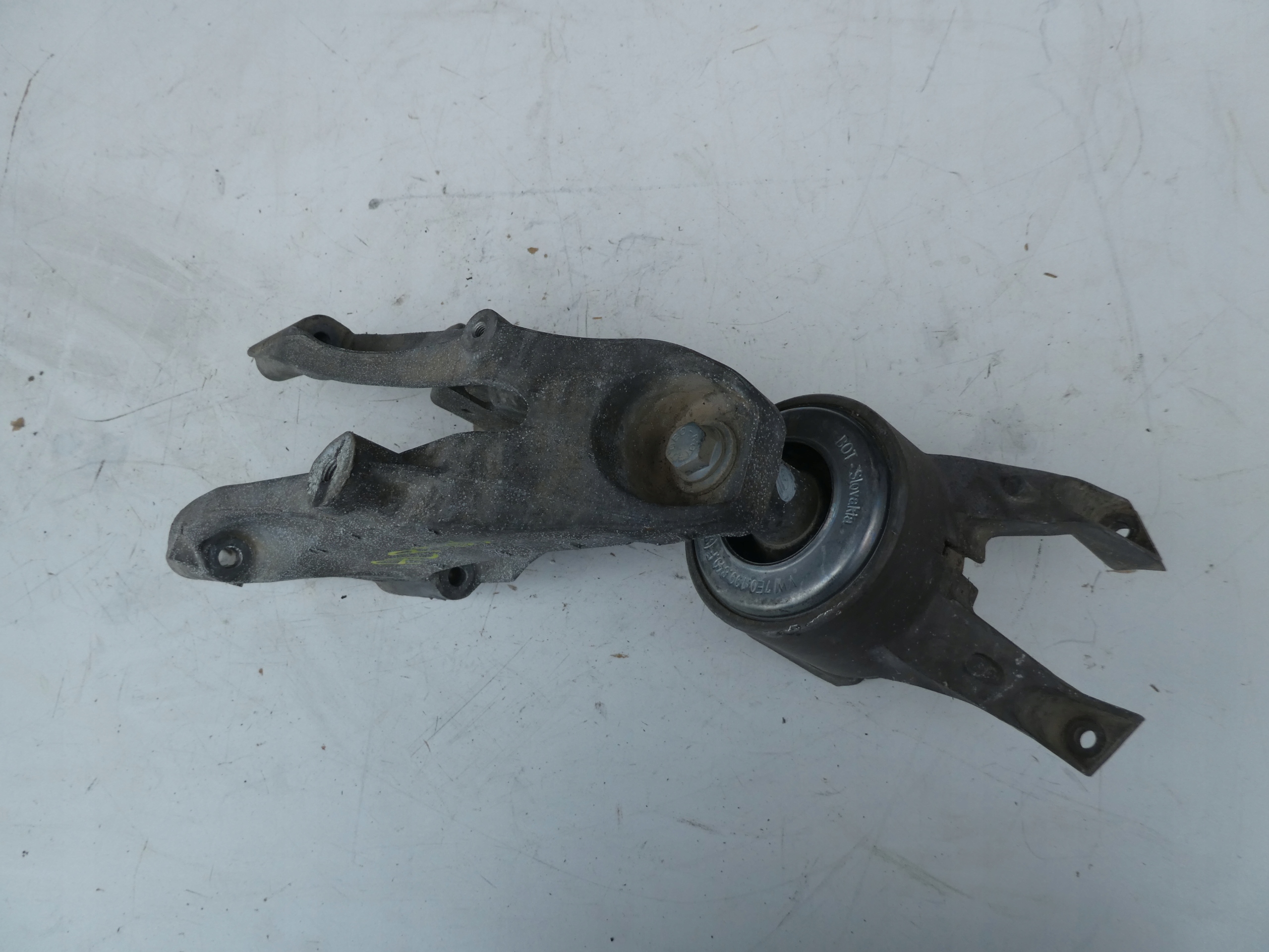 VW T6 2.0 TDI holder engine mount 7E0199370L