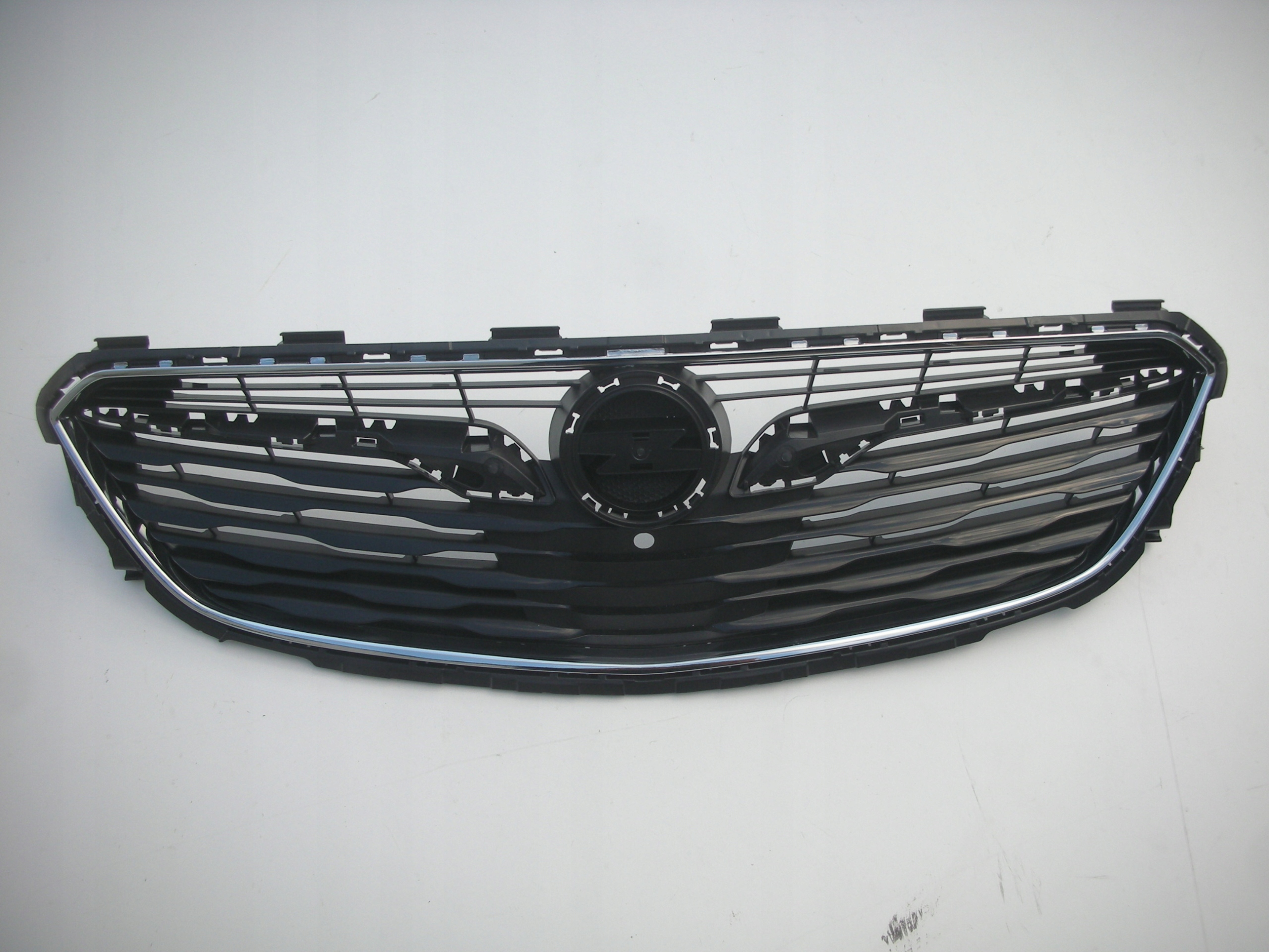 GRILL OPEL INSIGNIA B ATRAPA PODSTAWA BAZA + CHROM 2017- KAMERA