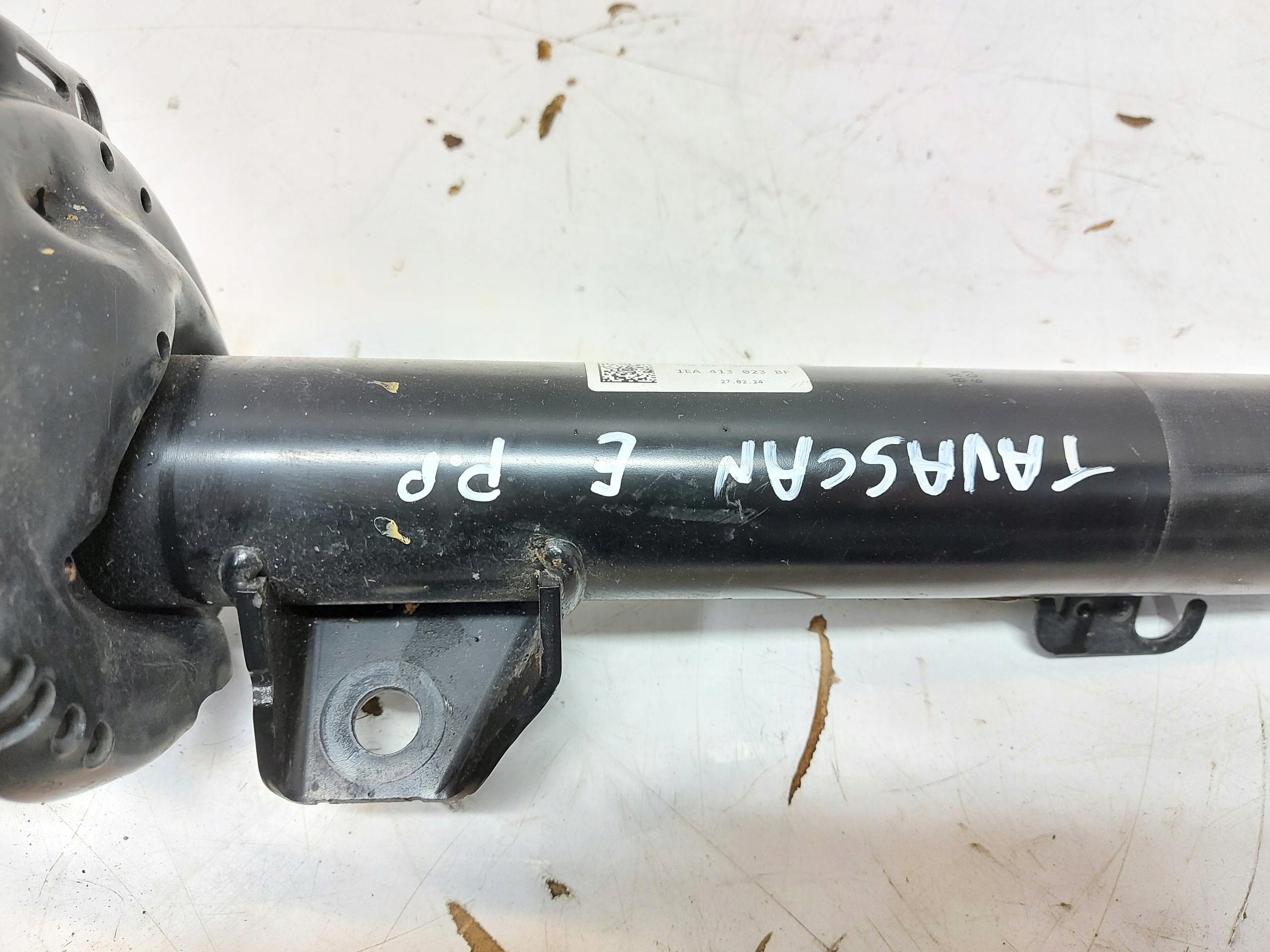 Tavascan 11H 2025 shock absorber mcperson right front front 1ea413023bf