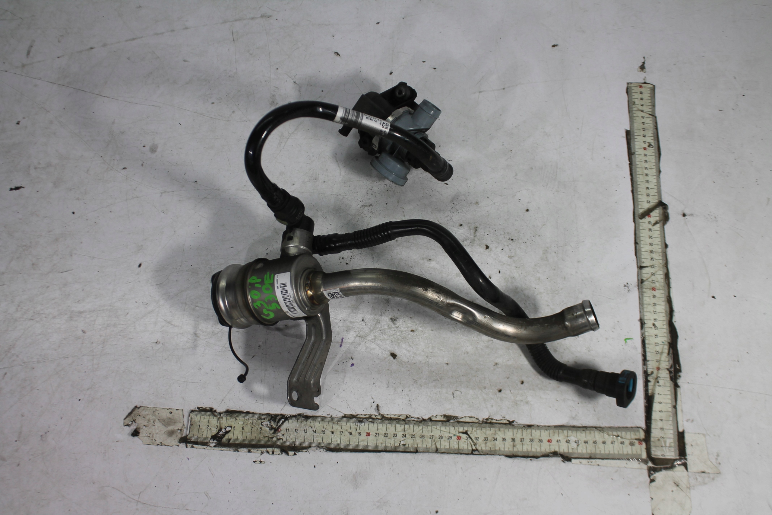 sensor behälter 7410953 BMW G30 G31 530E 17