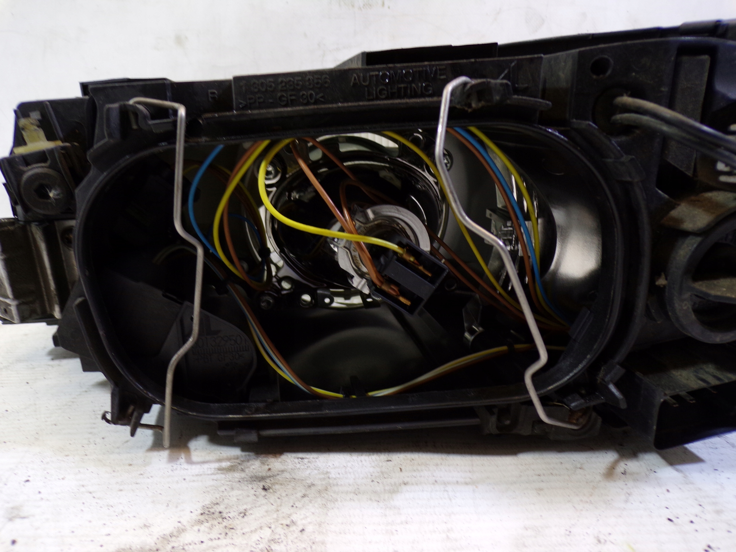 light front front right VOLVO S40 2 II lens (1)