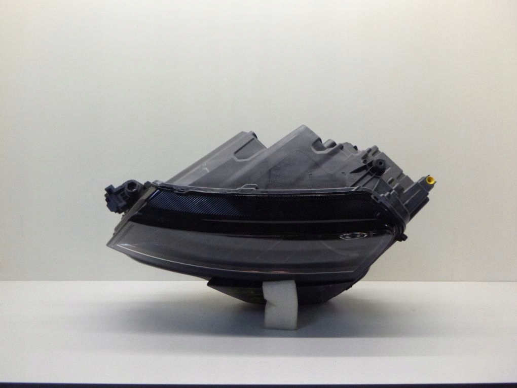 SKODA KAROQ FULL LED 17- light front left