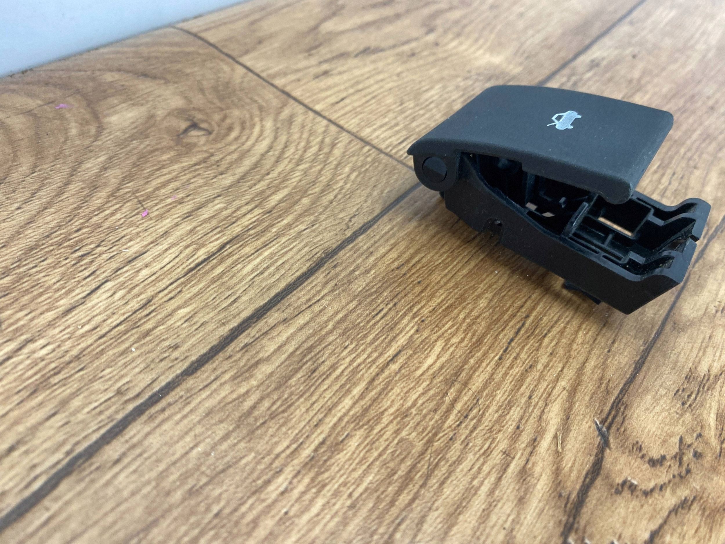 Levier cable ouverture capot du capot Dodge Ram 1500 DT 2019+